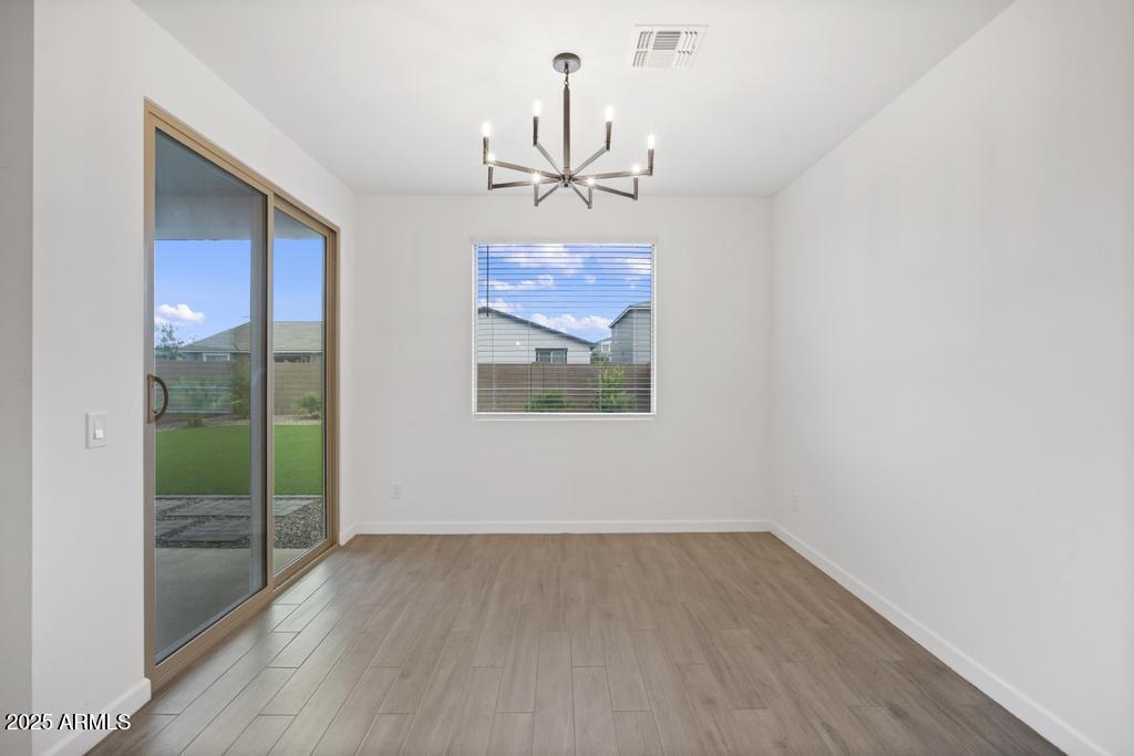 5626 W ALTA MESA Avenue