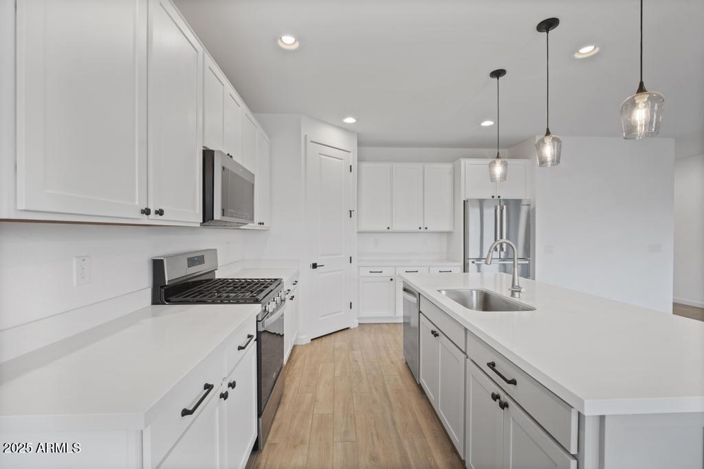 5626 W ALTA MESA Avenue