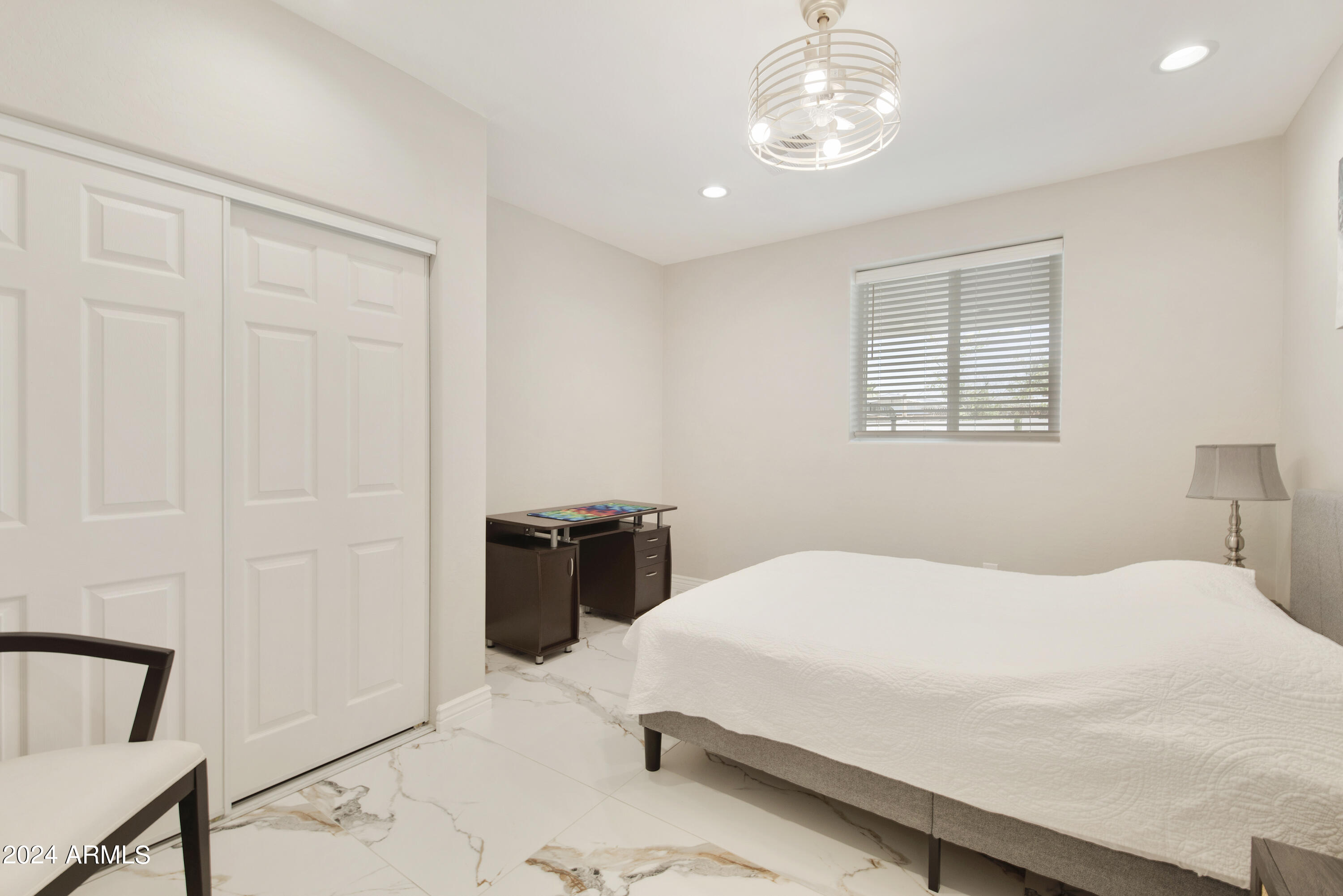 1826 W ORAIBI Drive, Phoenix