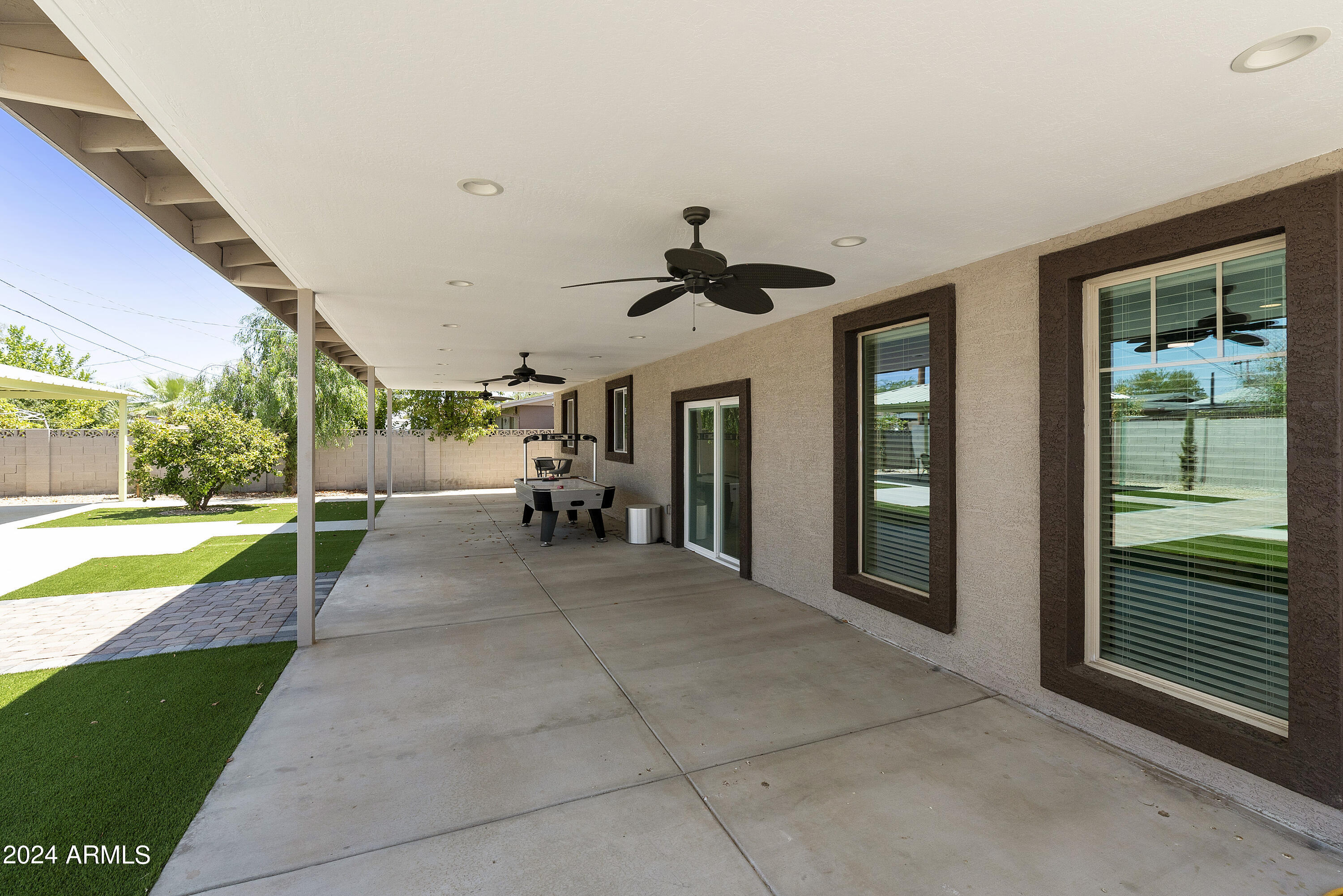 1826 W ORAIBI Drive, Phoenix