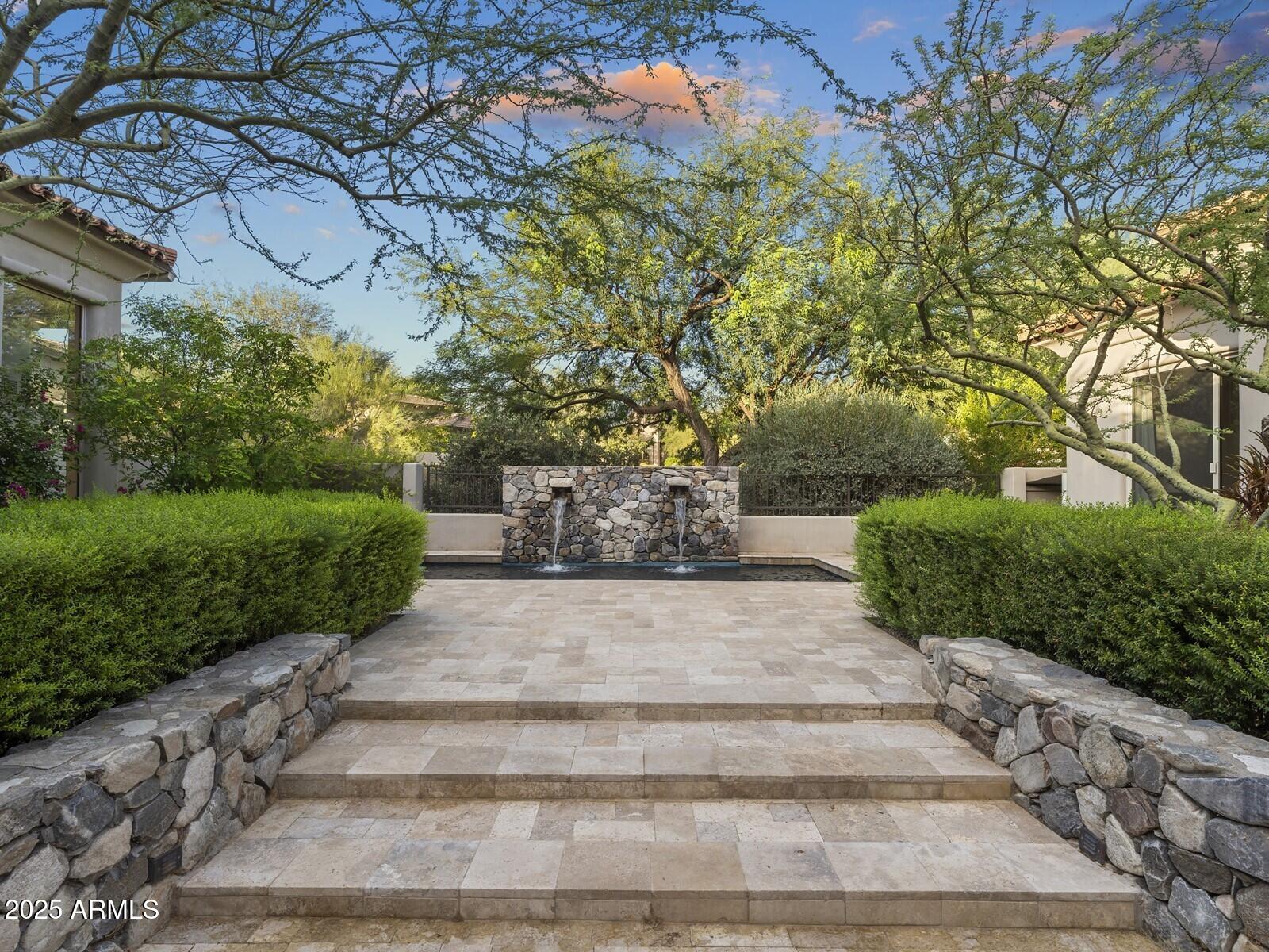 9290 E THOMPSON PEAK Parkway, 142