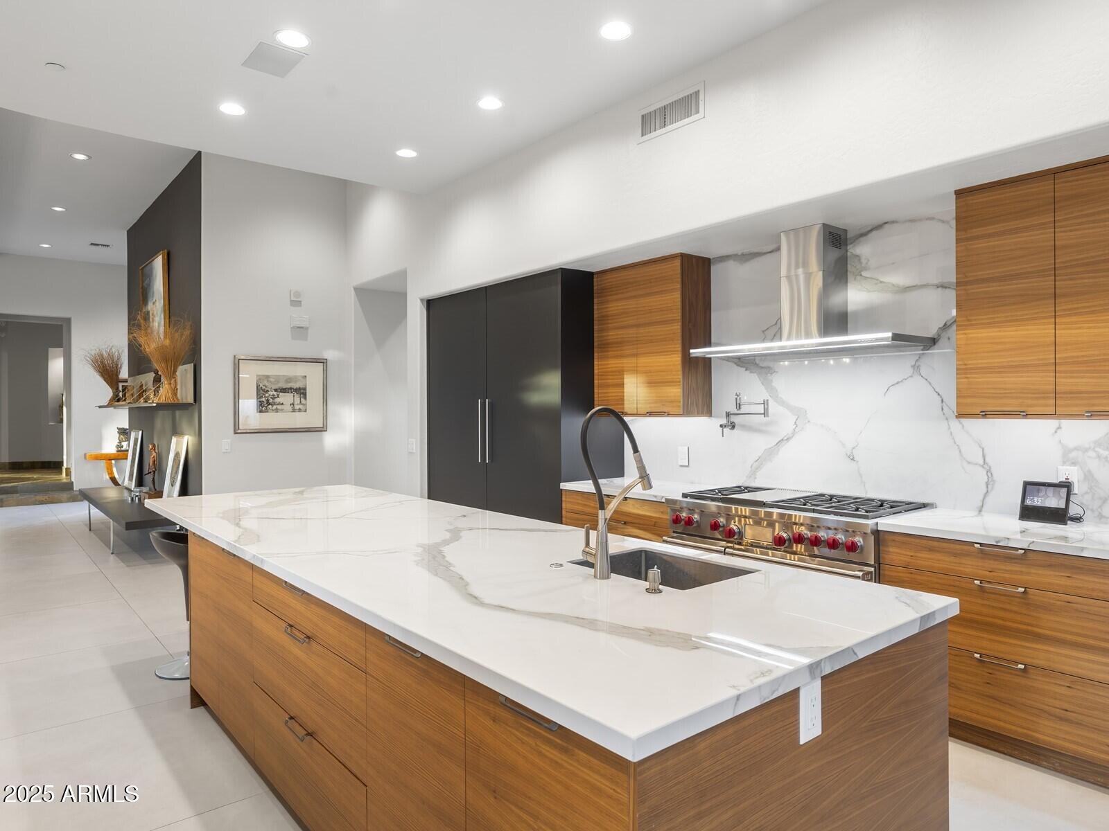 9290 E THOMPSON PEAK Parkway, 142