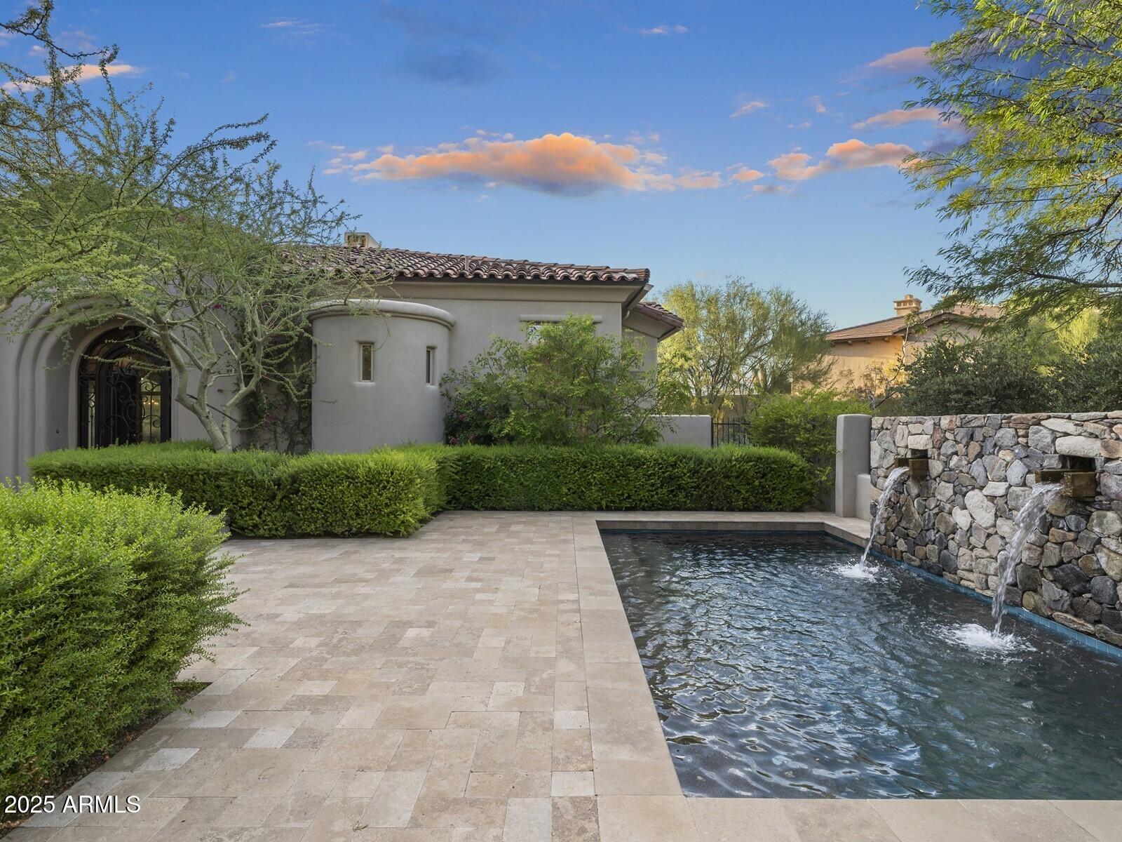 9290 E THOMPSON PEAK Parkway, 142