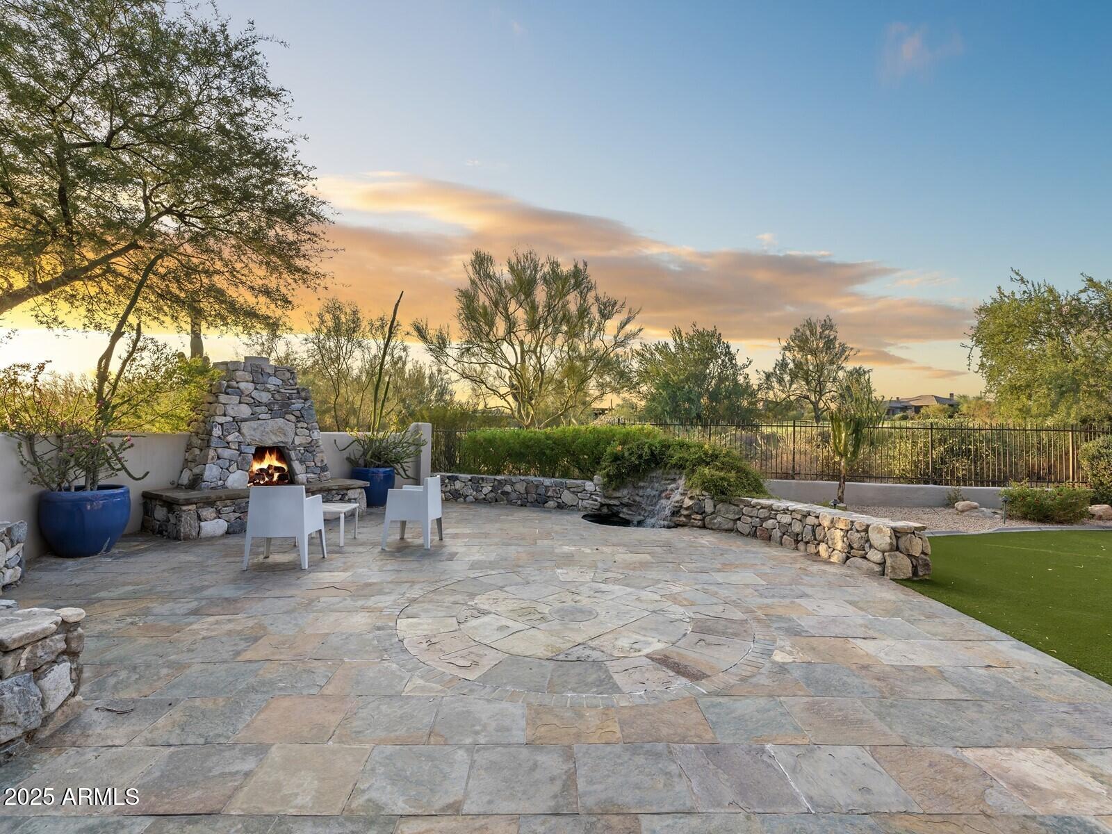 9290 E THOMPSON PEAK Parkway, 142