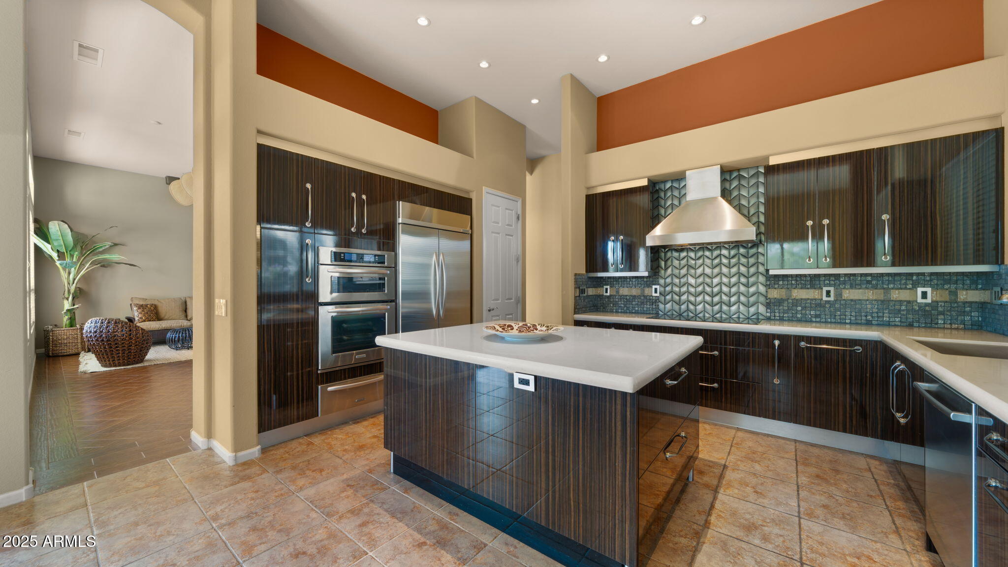 6005 E SMOKEHOUSE Trail