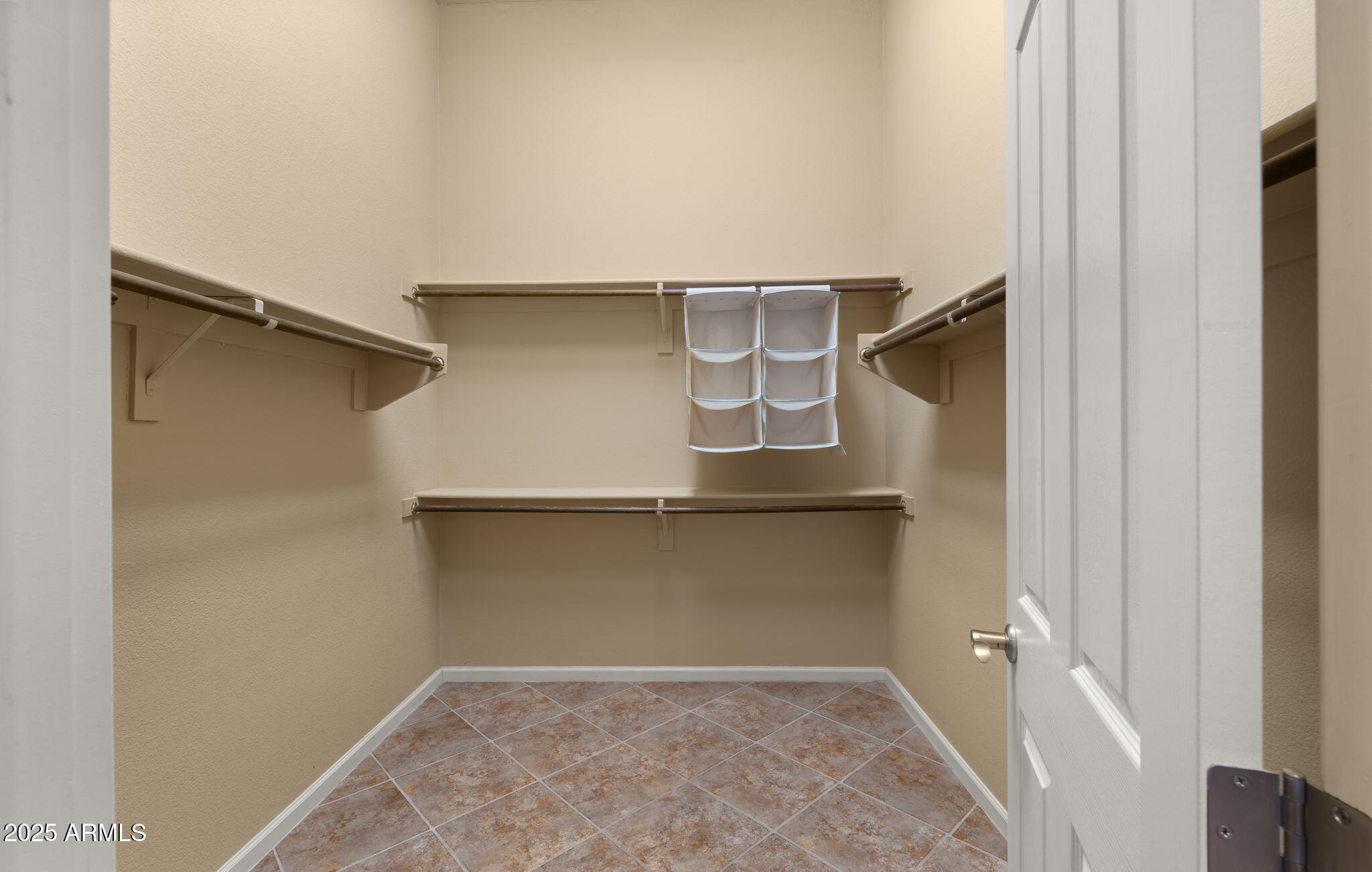 6005 E SMOKEHOUSE Trail