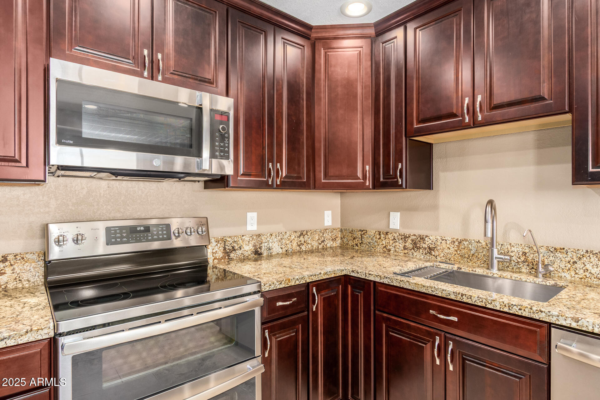 13409 N 47TH Place, Phoenix