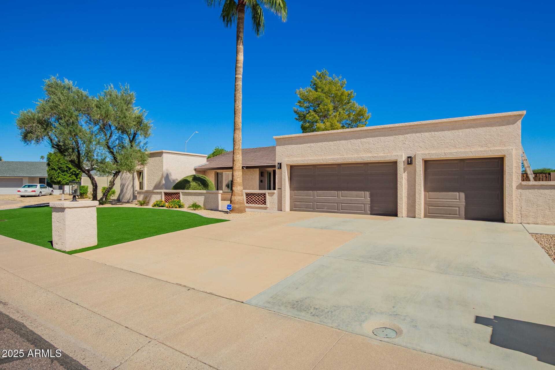 13409 N 47TH Place, Phoenix