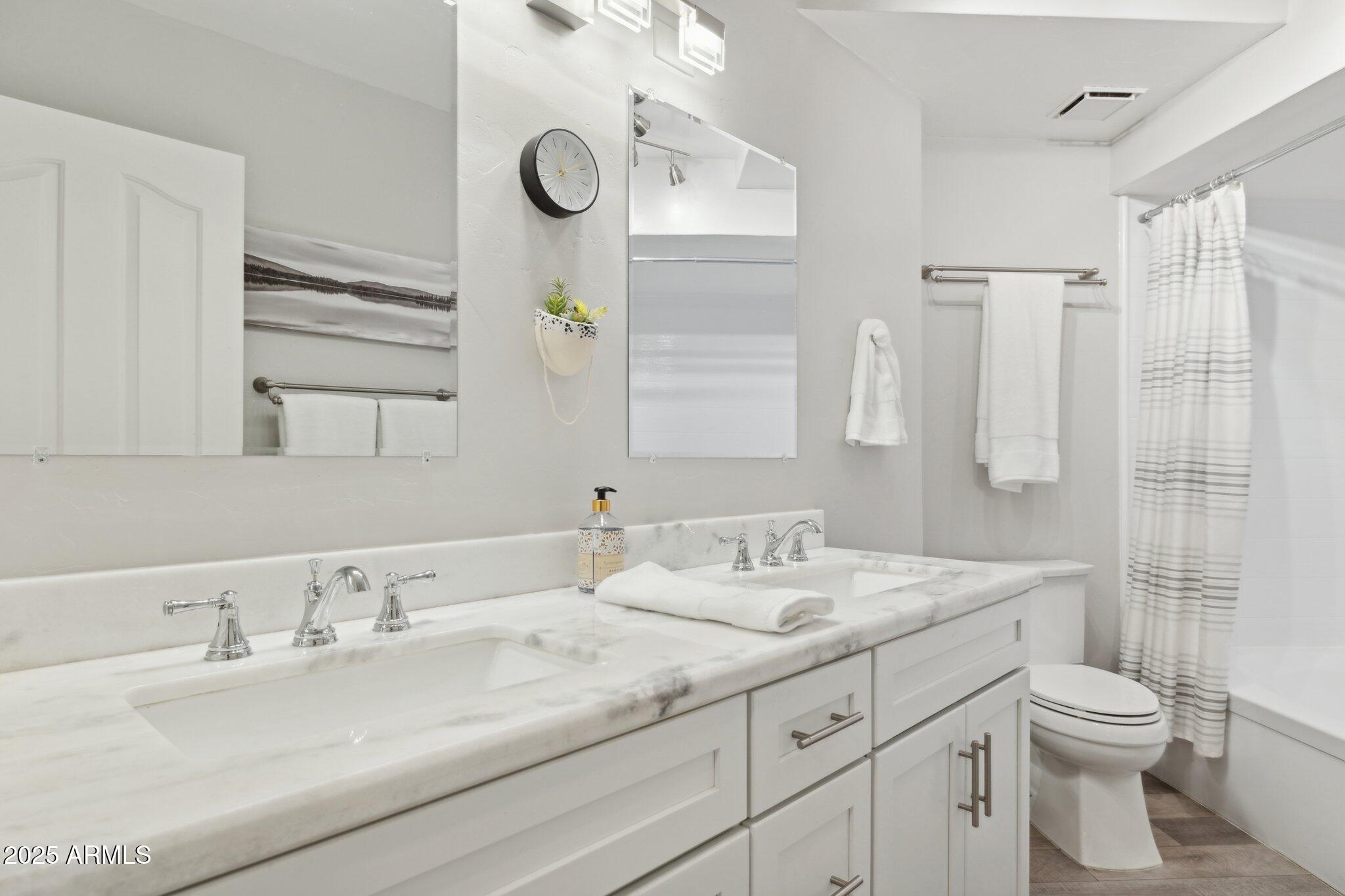 5104 N 32ND Street, 218