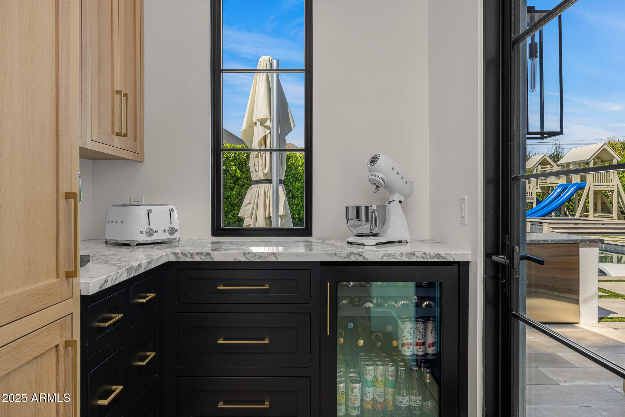 6238 E CALLE ROSA, -