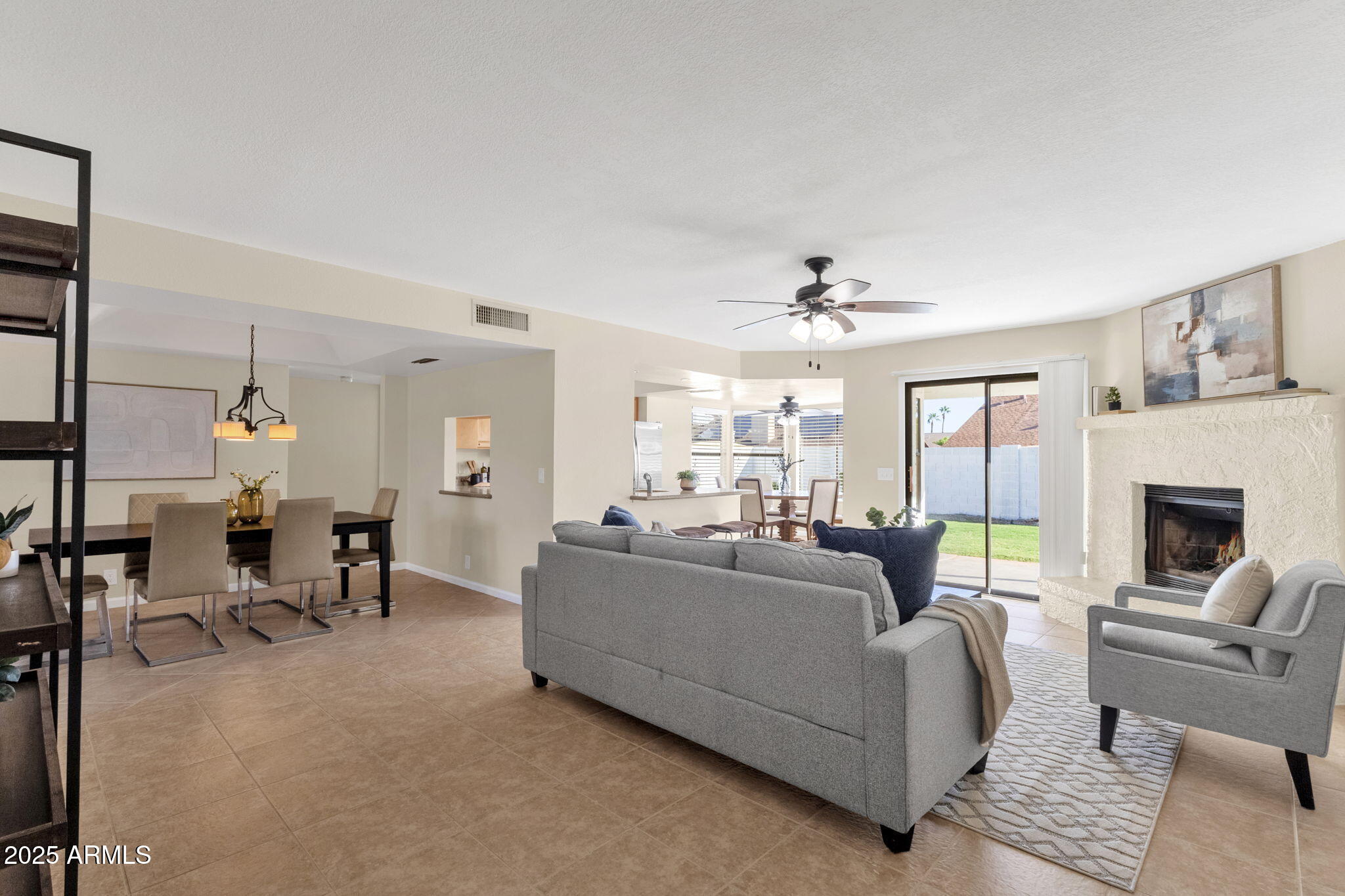 4307 E GREENWAY Lane