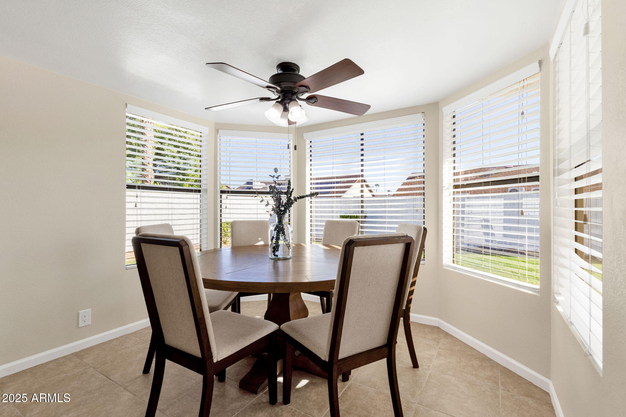 4307 E GREENWAY Lane