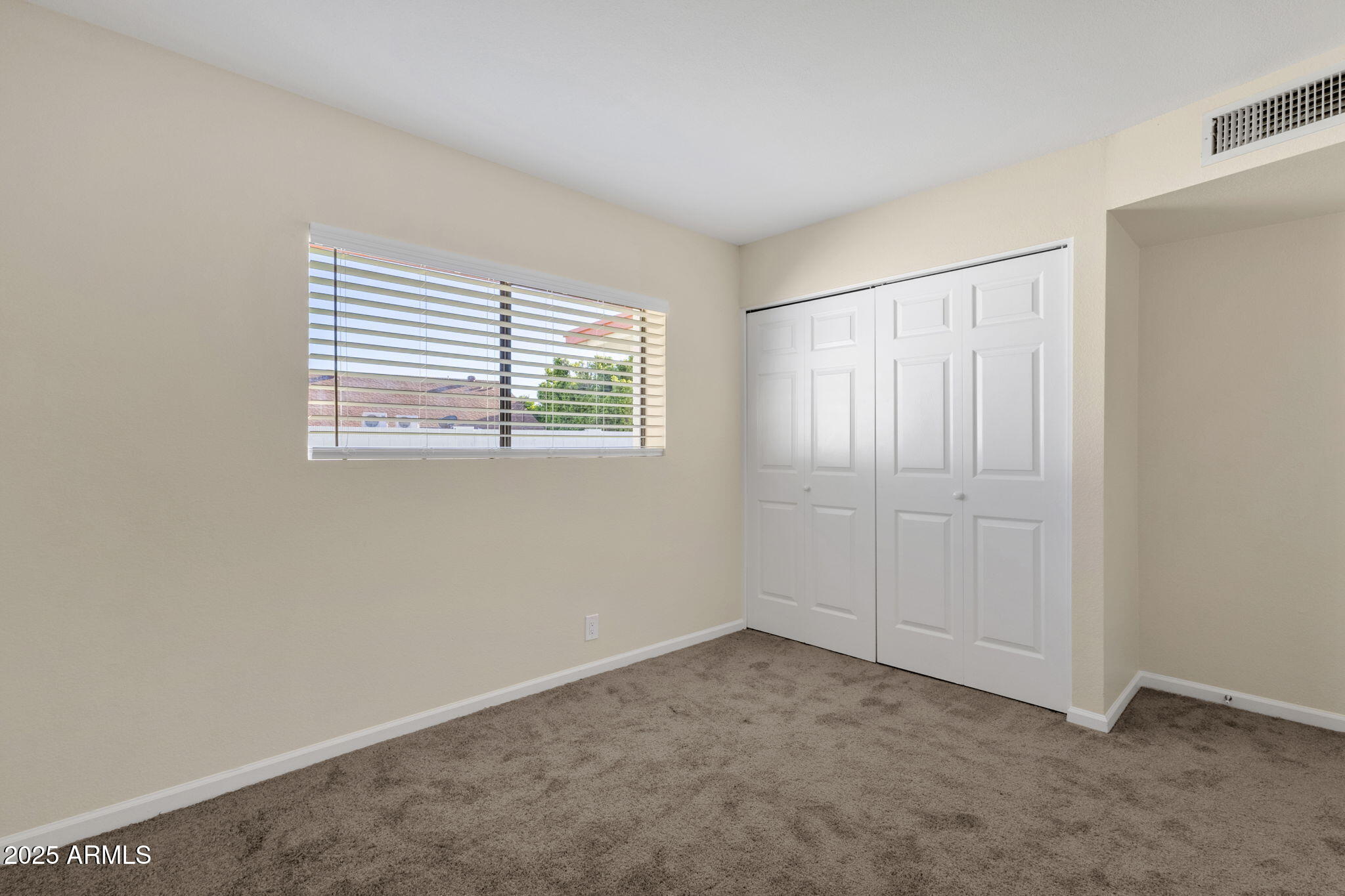 4307 E GREENWAY Lane