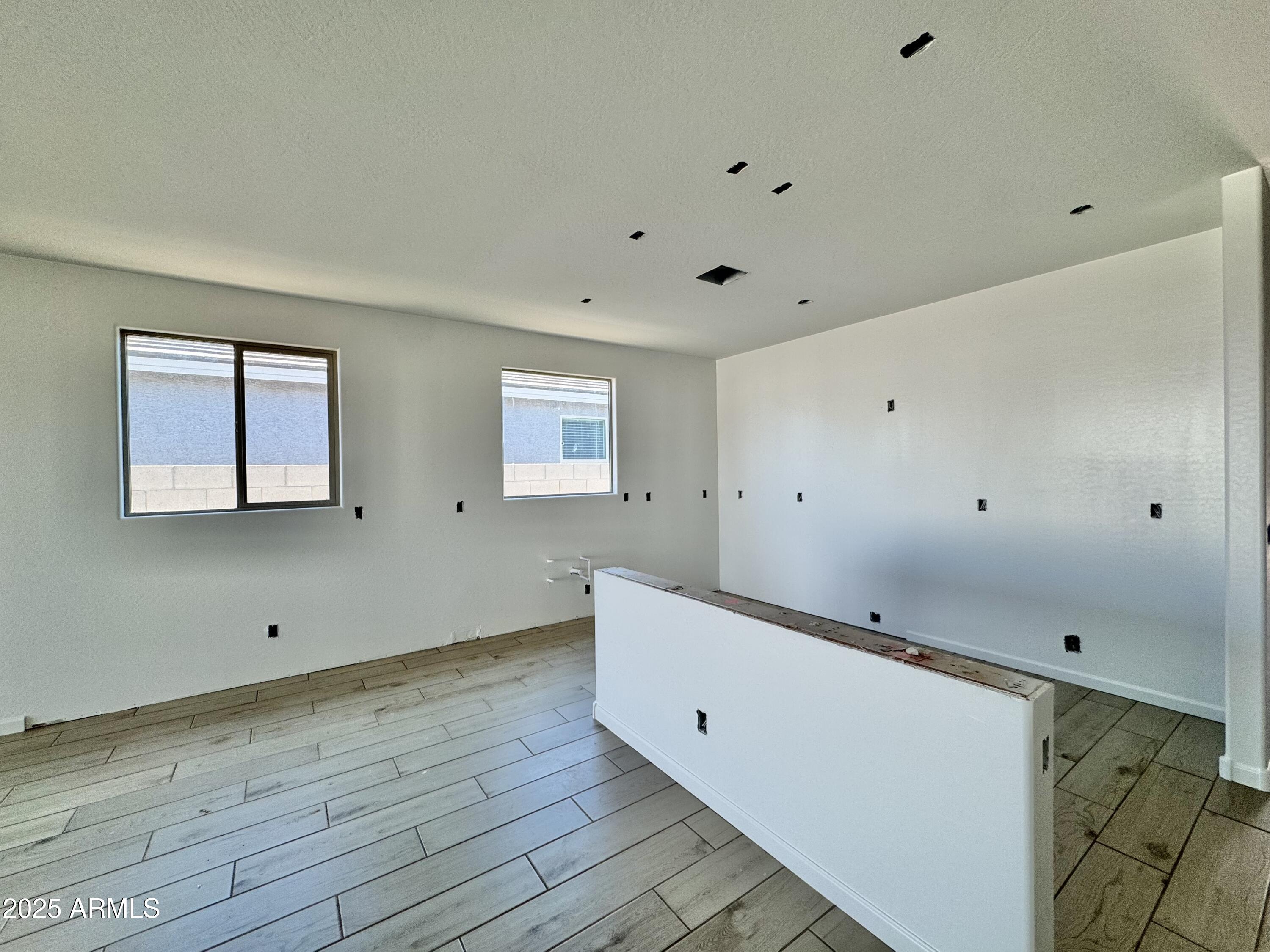 15736 W CAMDEN Avenue