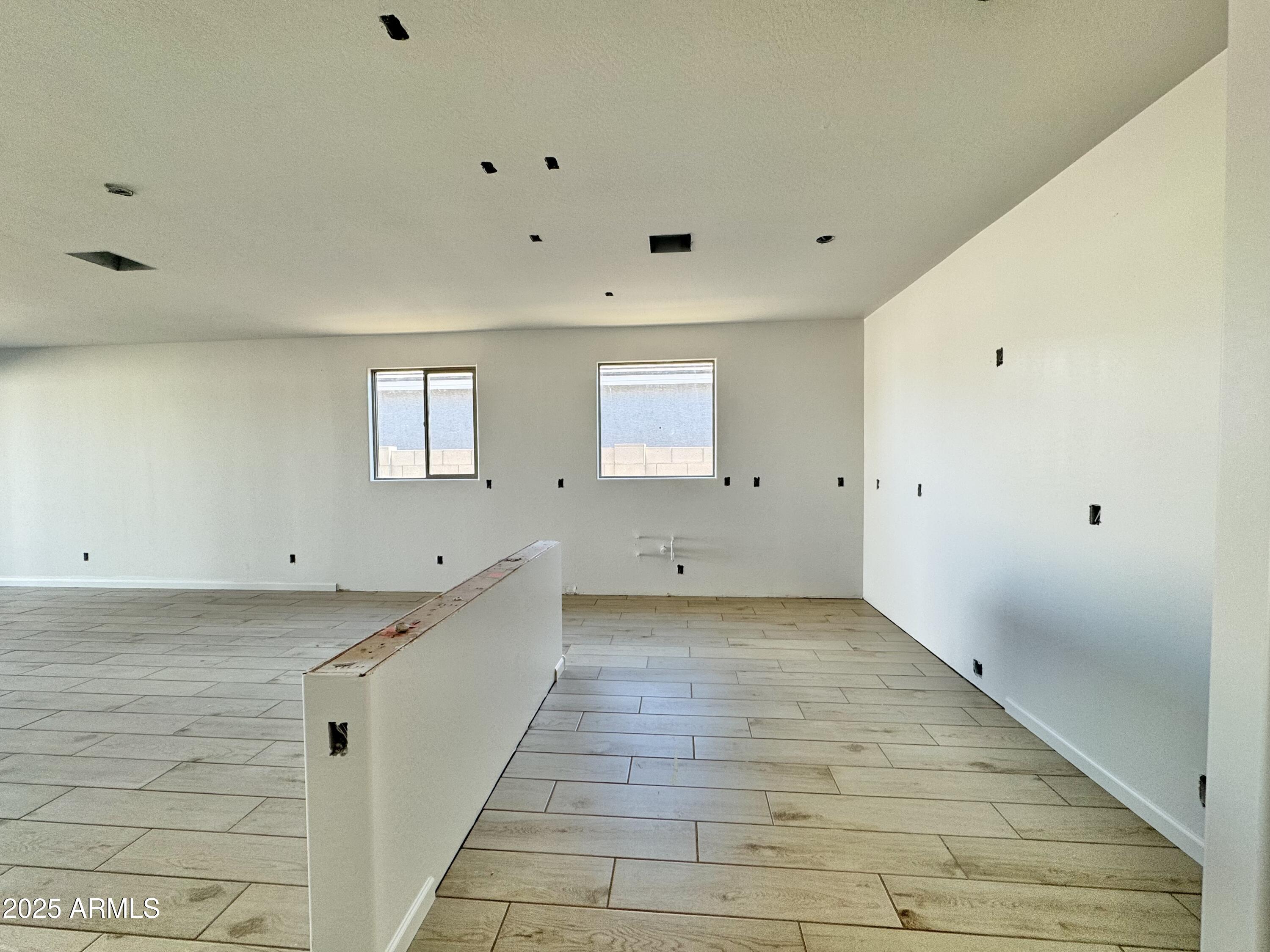 15736 W CAMDEN Avenue