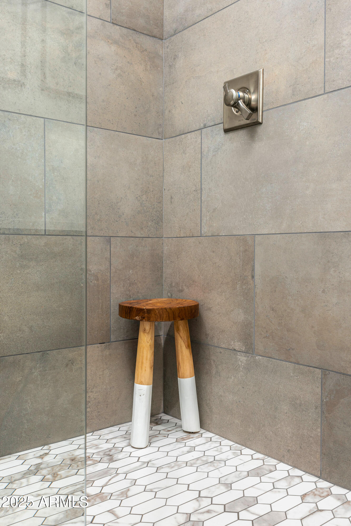 3200 N 39TH Street, 11