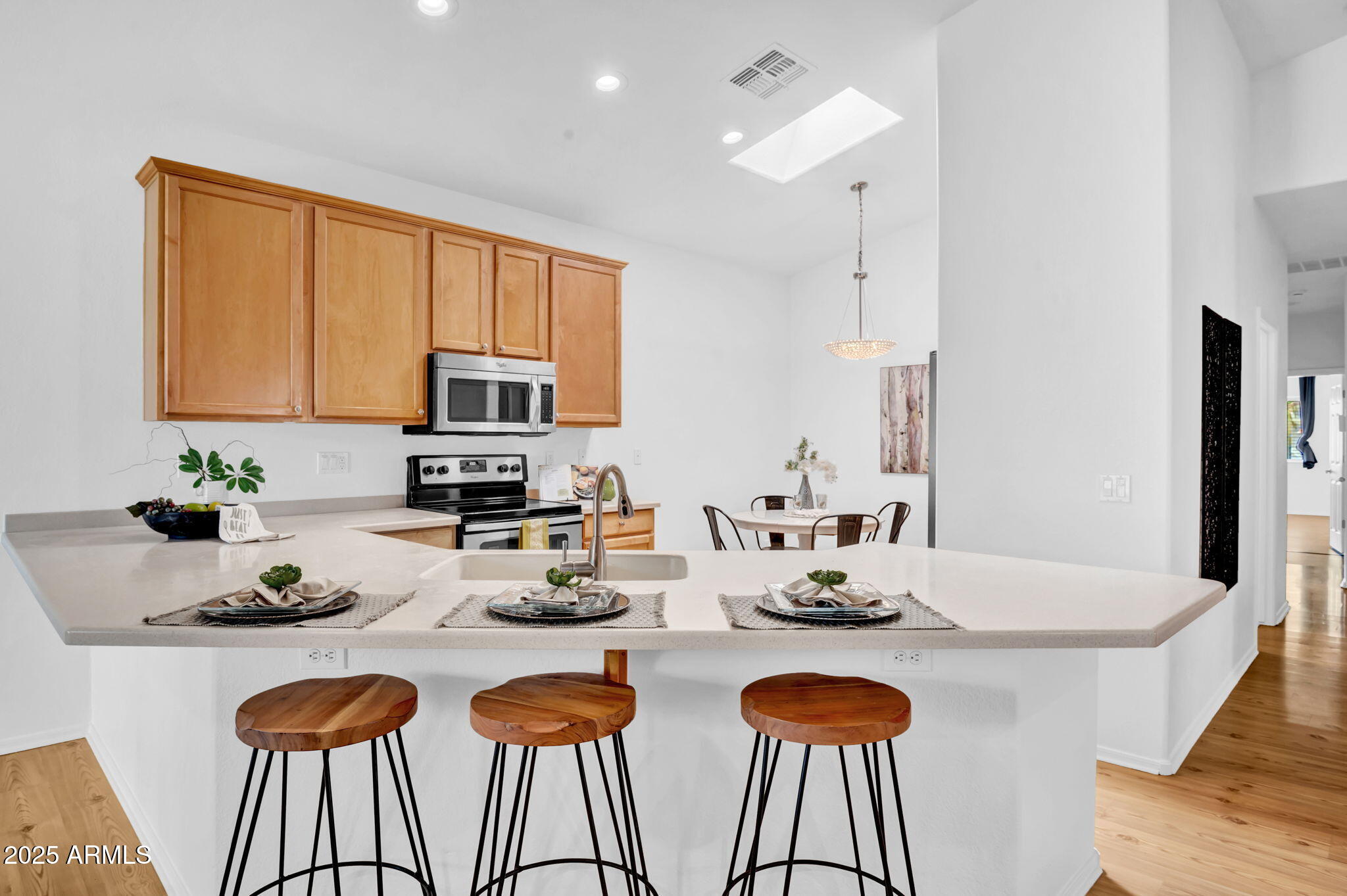 3252 E MALDONADO Drive