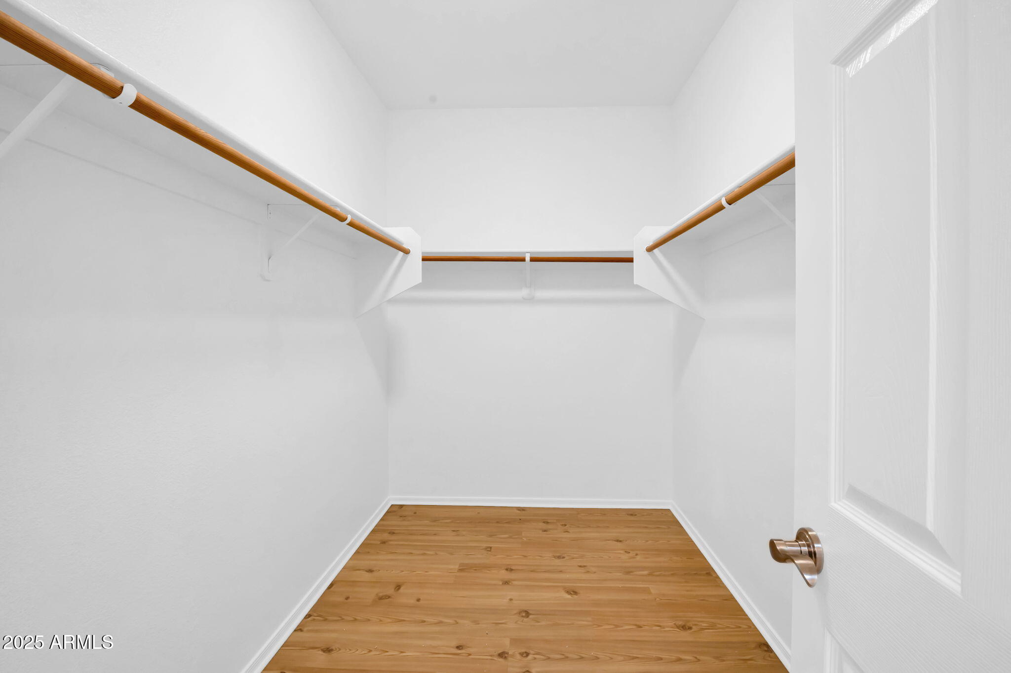 3252 E MALDONADO Drive