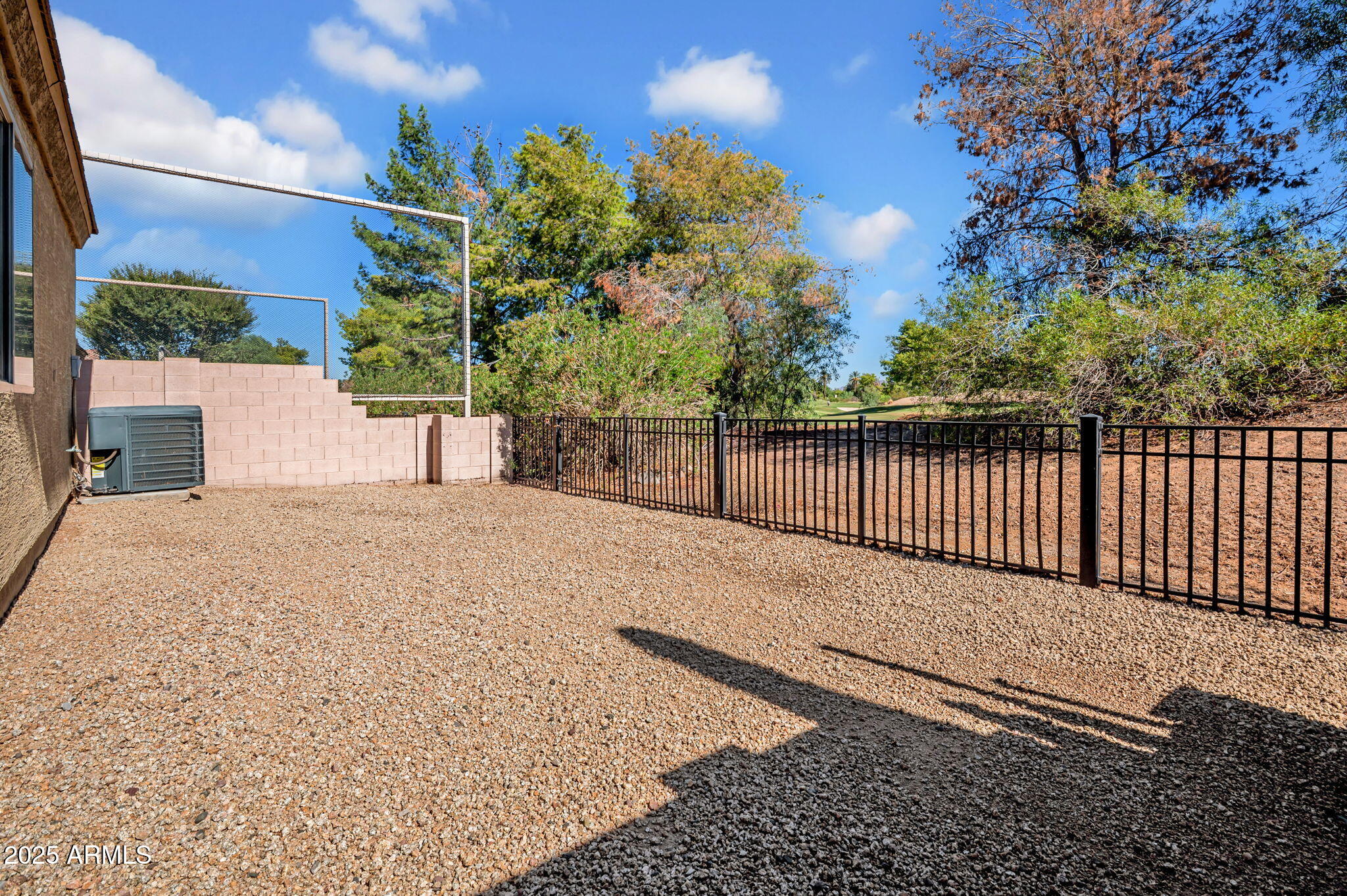 3252 E MALDONADO Drive