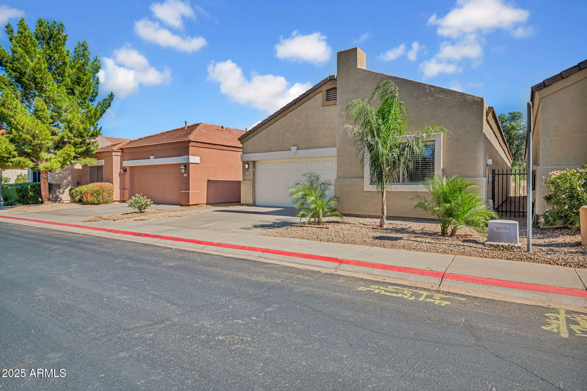 3252 E MALDONADO Drive