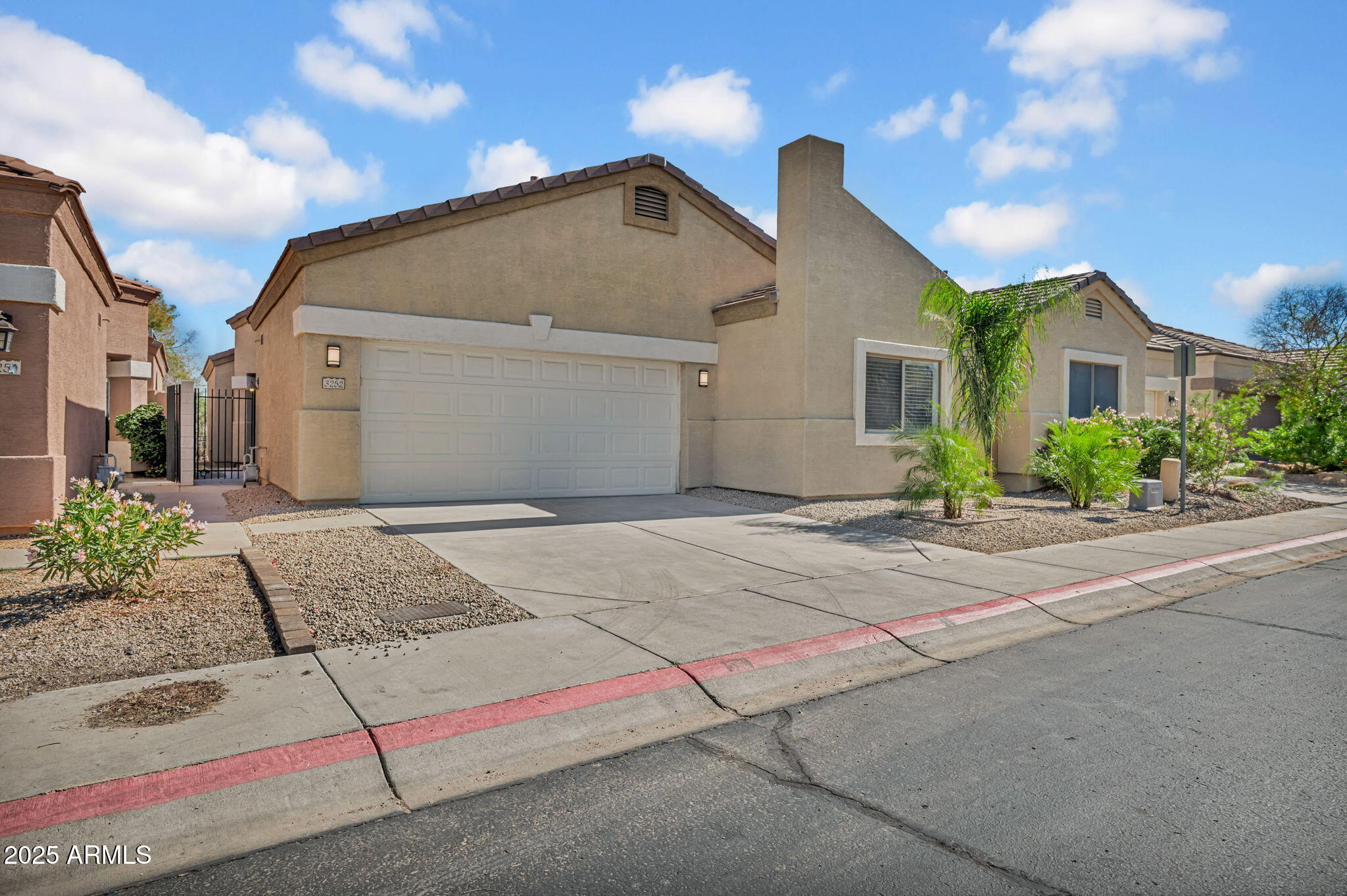 3252 E MALDONADO Drive