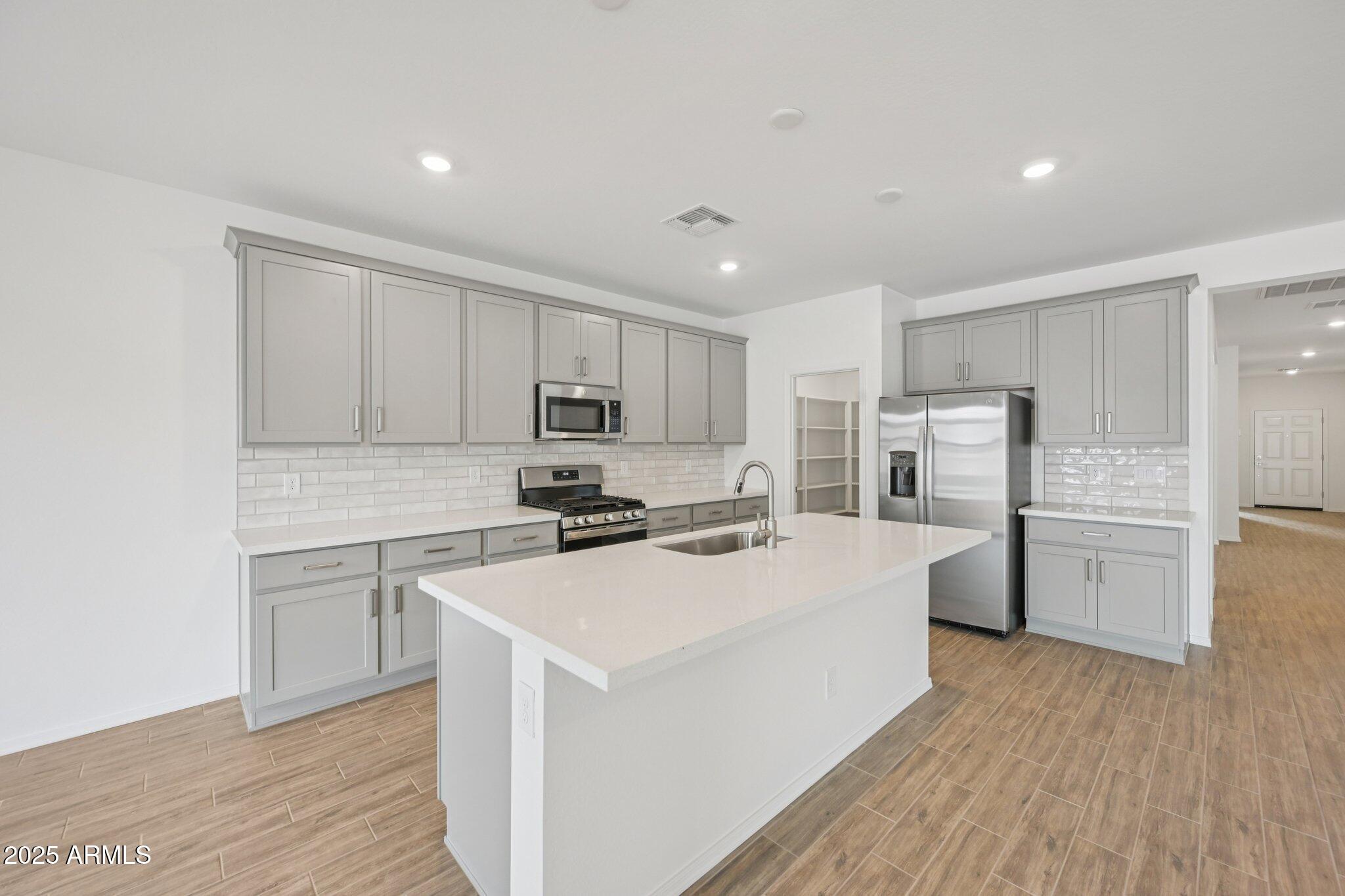 46985 W CANSADOS Road