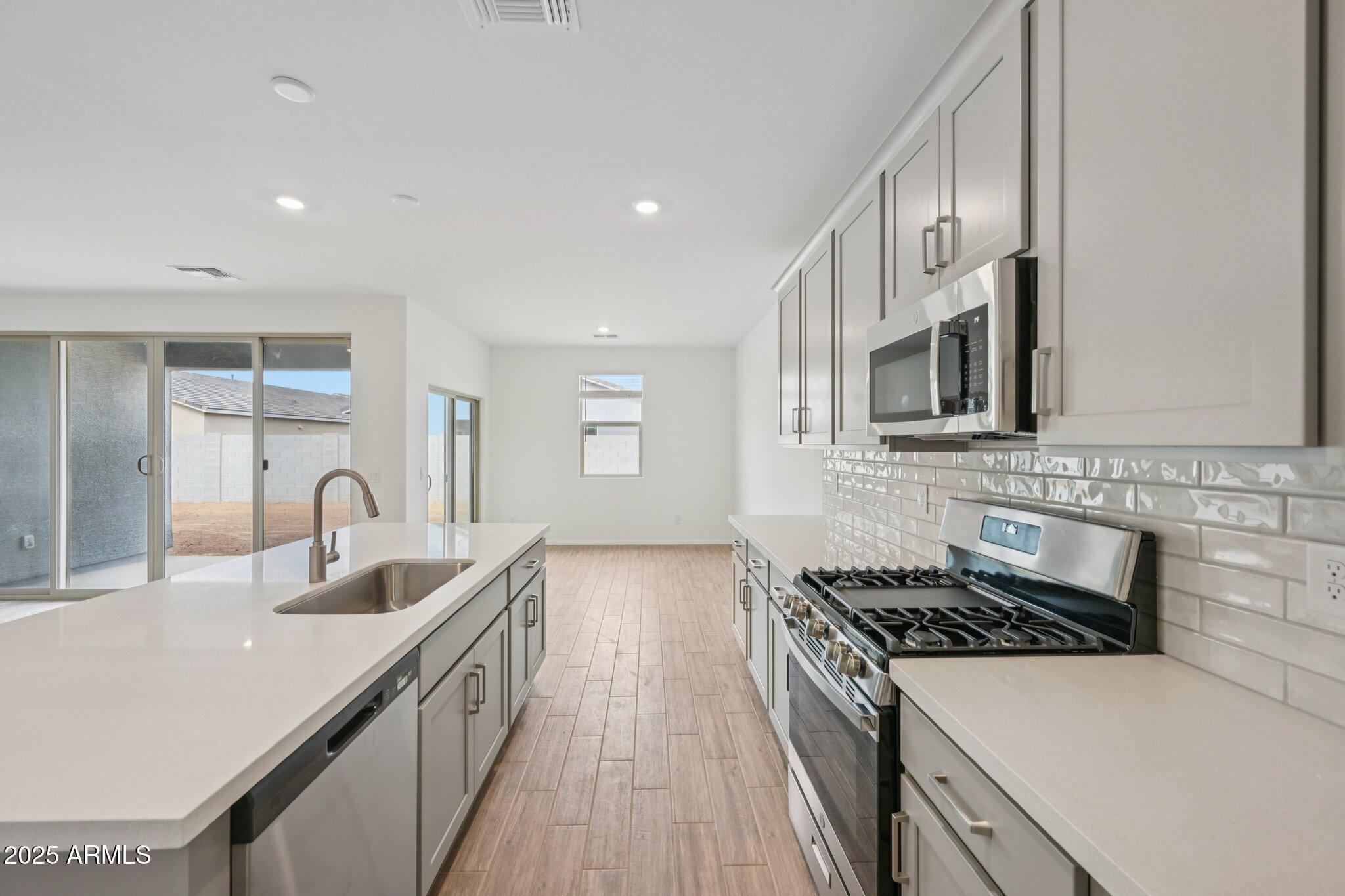 46985 W CANSADOS Road