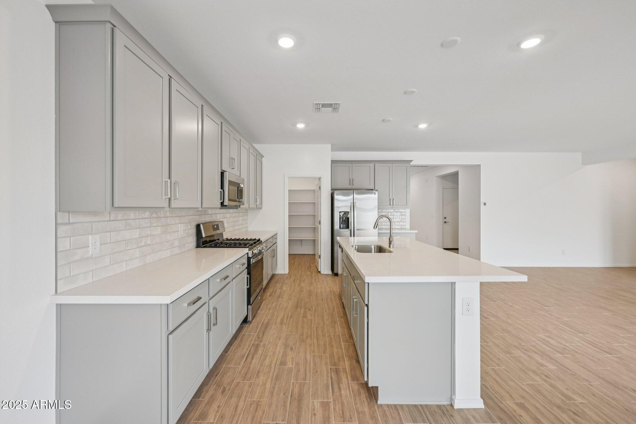 46985 W CANSADOS Road