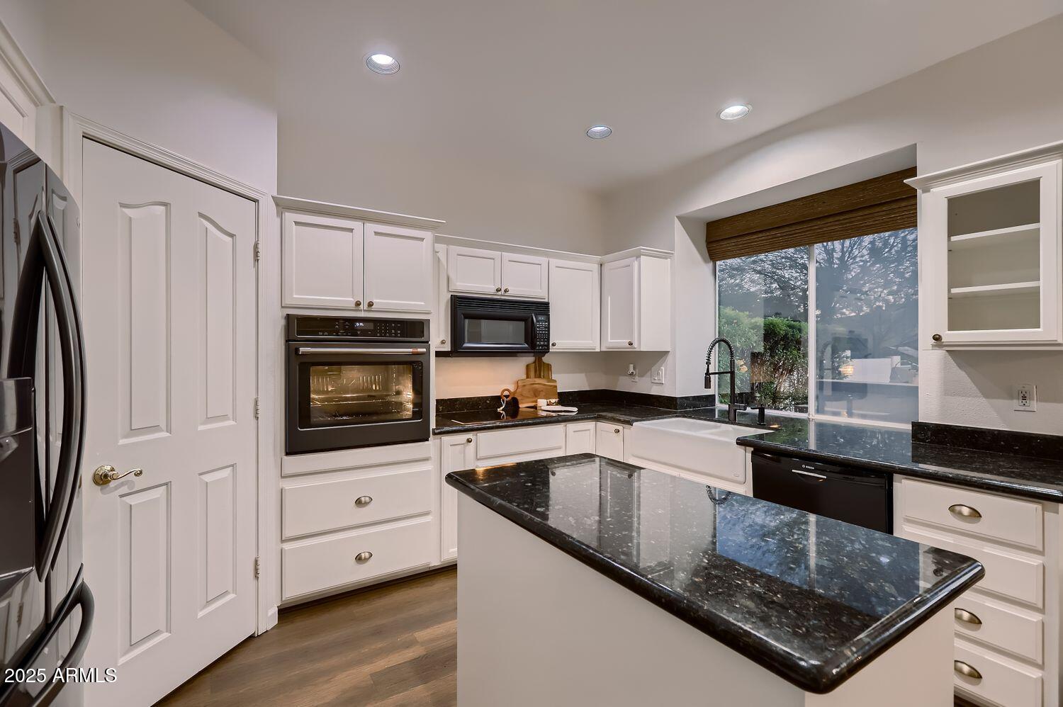 761 E MOUNTAIN SKY Avenue