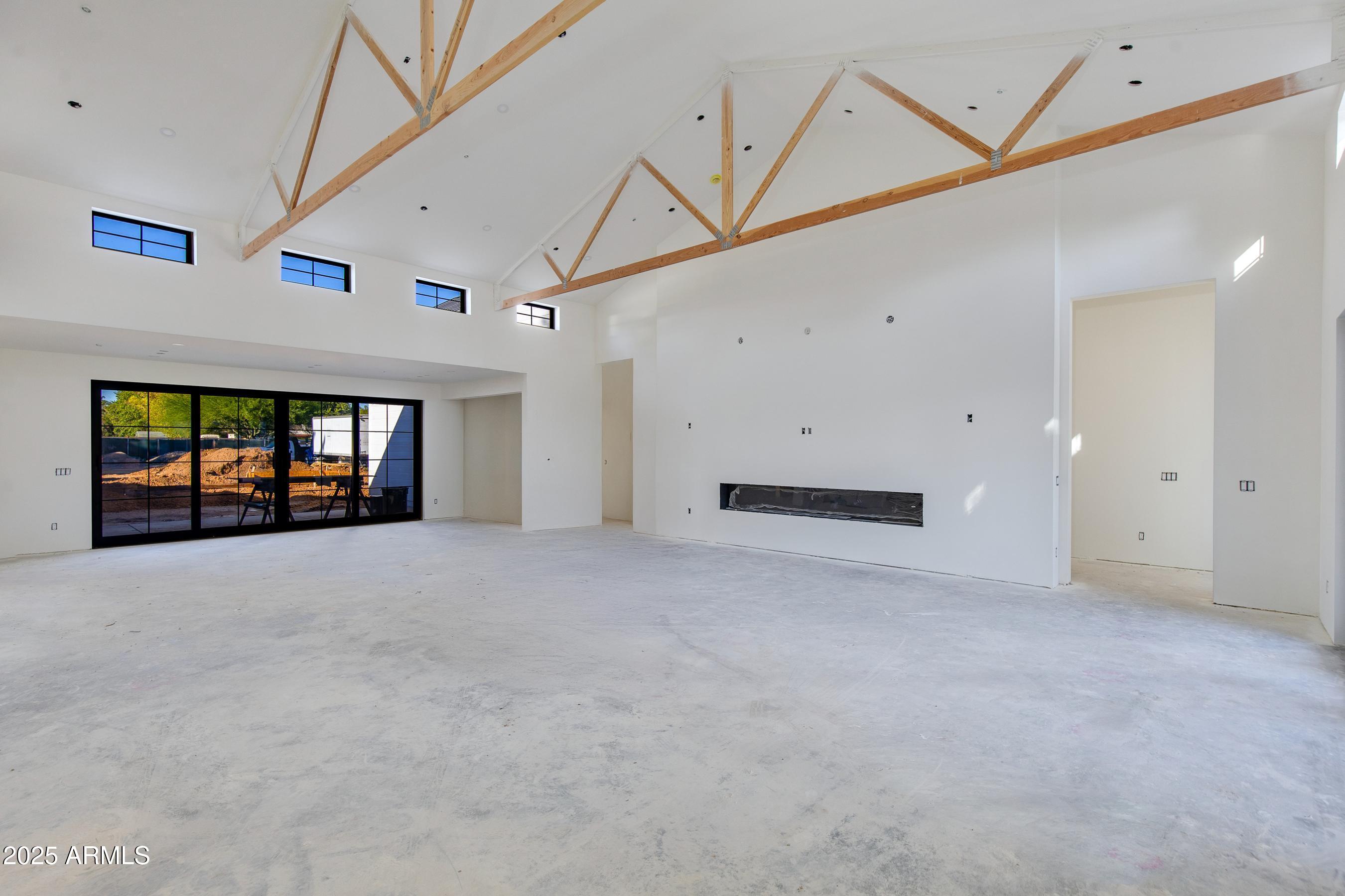 5226 E SWEETWATER Avenue, Scottsdale