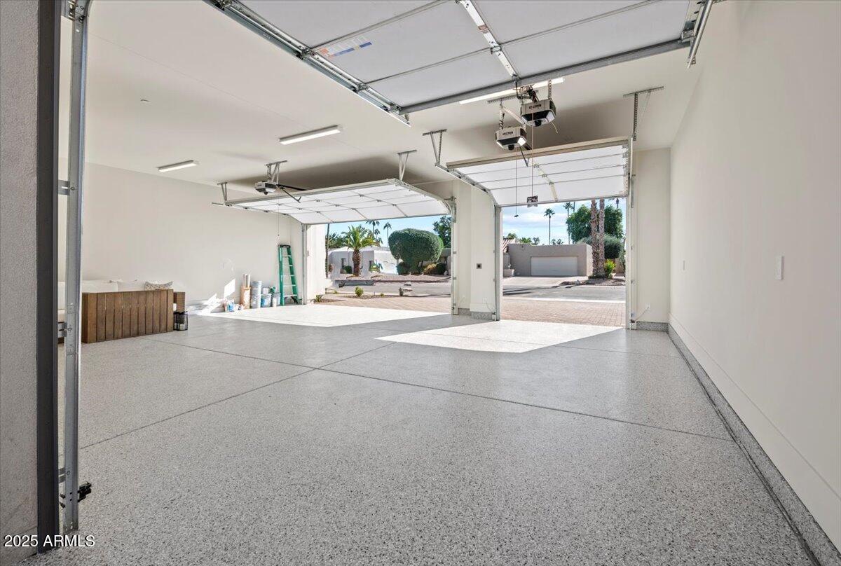 8108 E DEL CRISTAL Drive