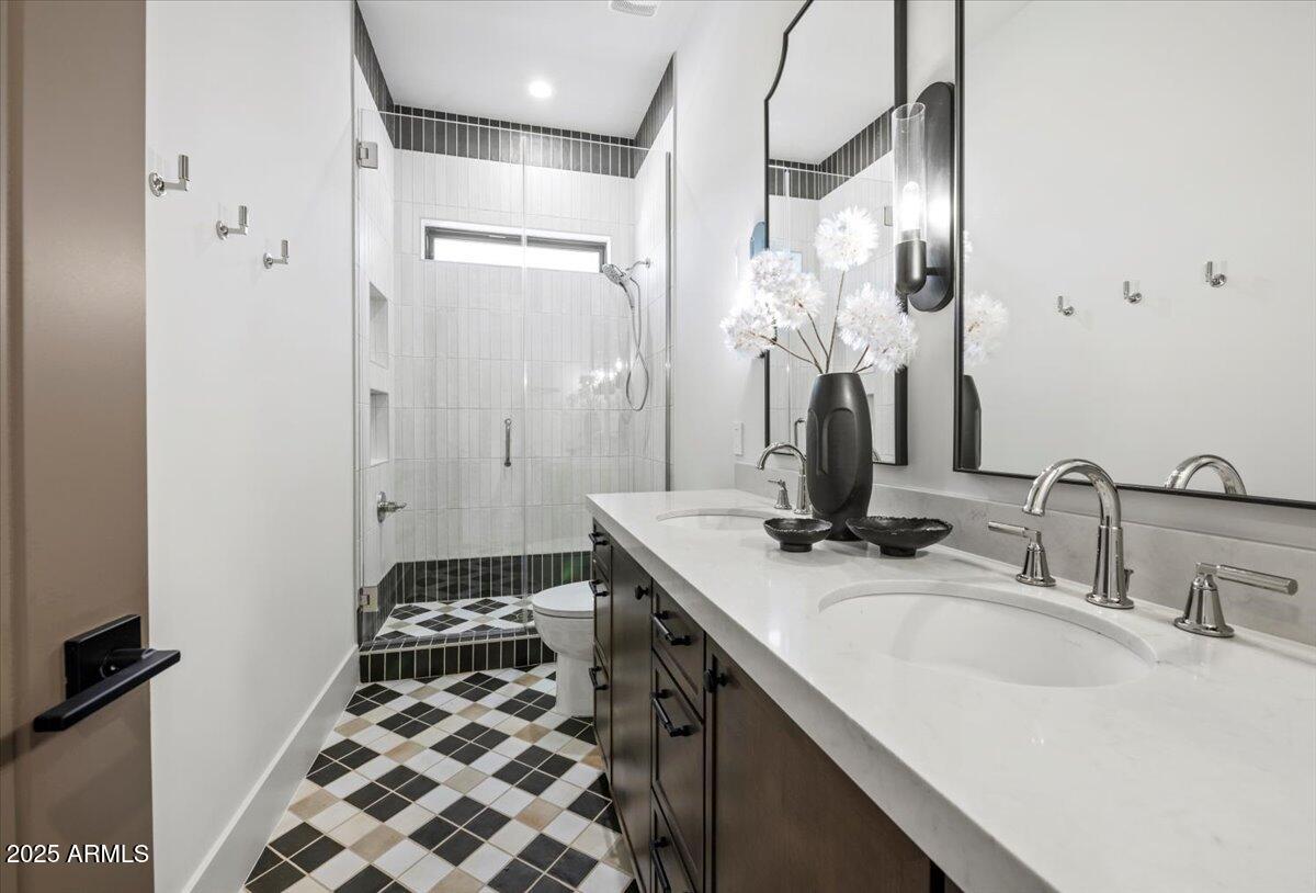 8108 E DEL CRISTAL Drive