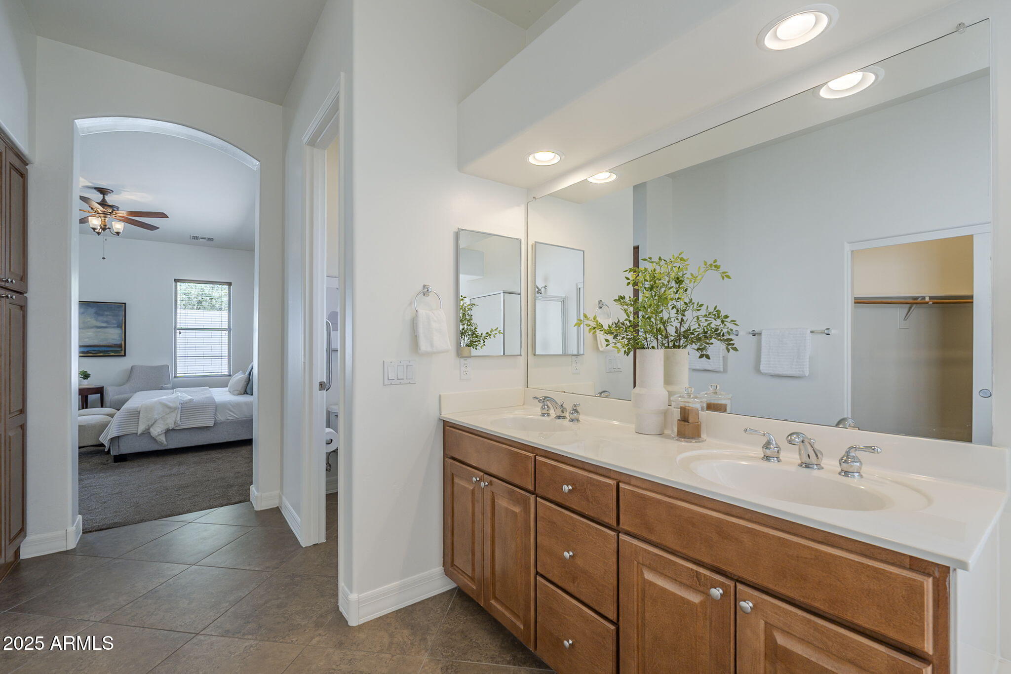 1240 N BERNARD Circle