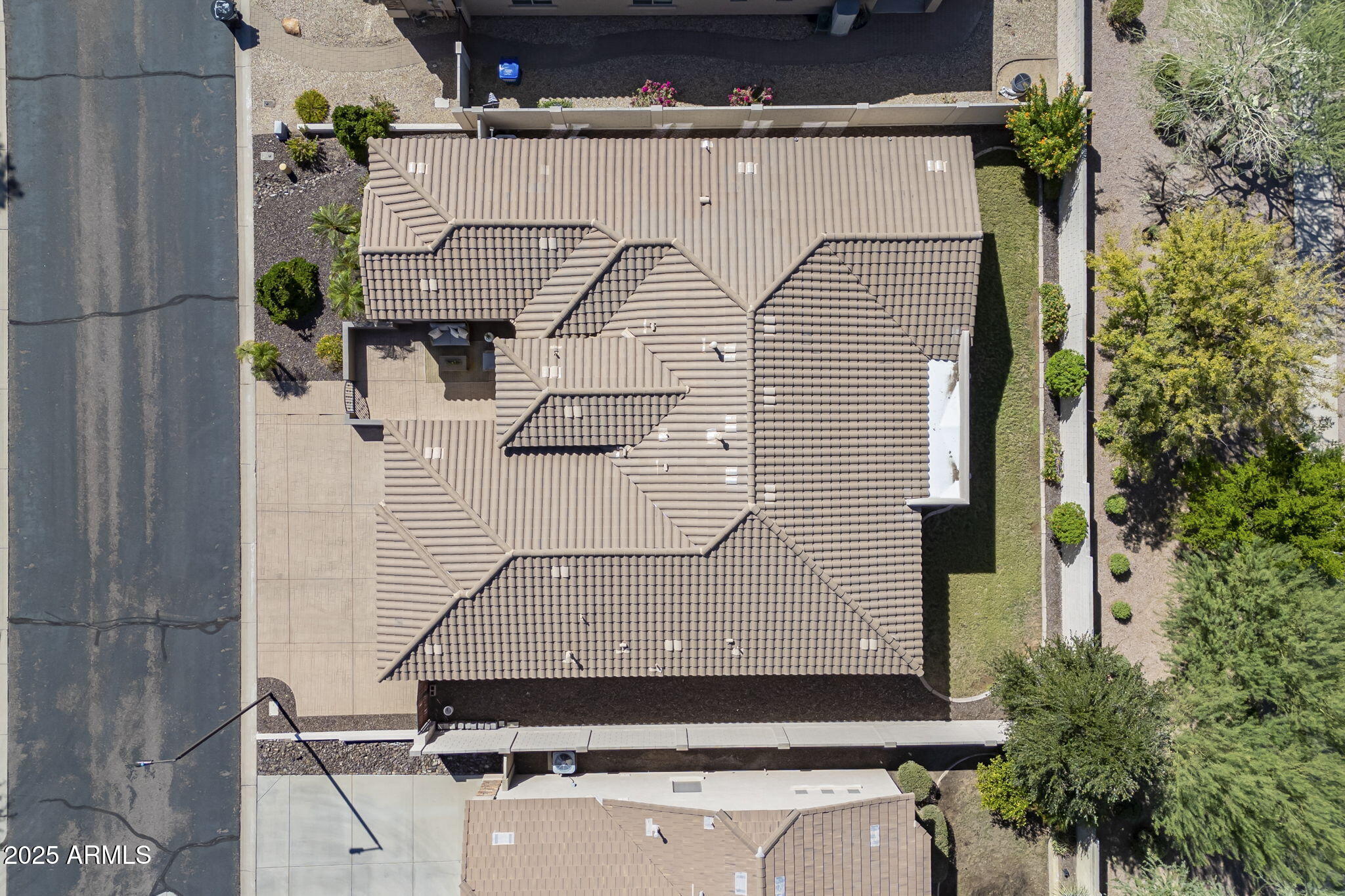 1240 N BERNARD Circle