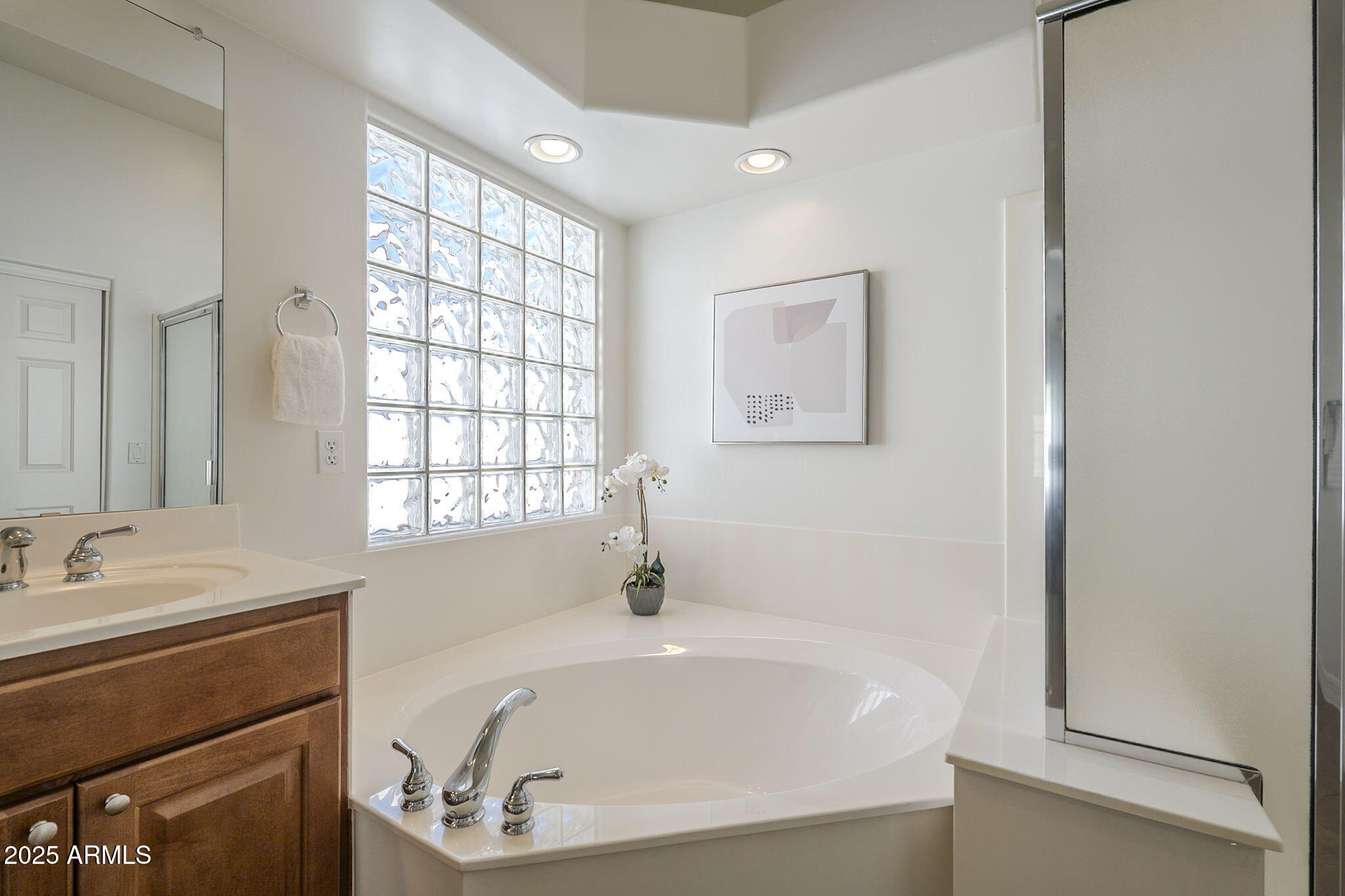 1240 N BERNARD Circle