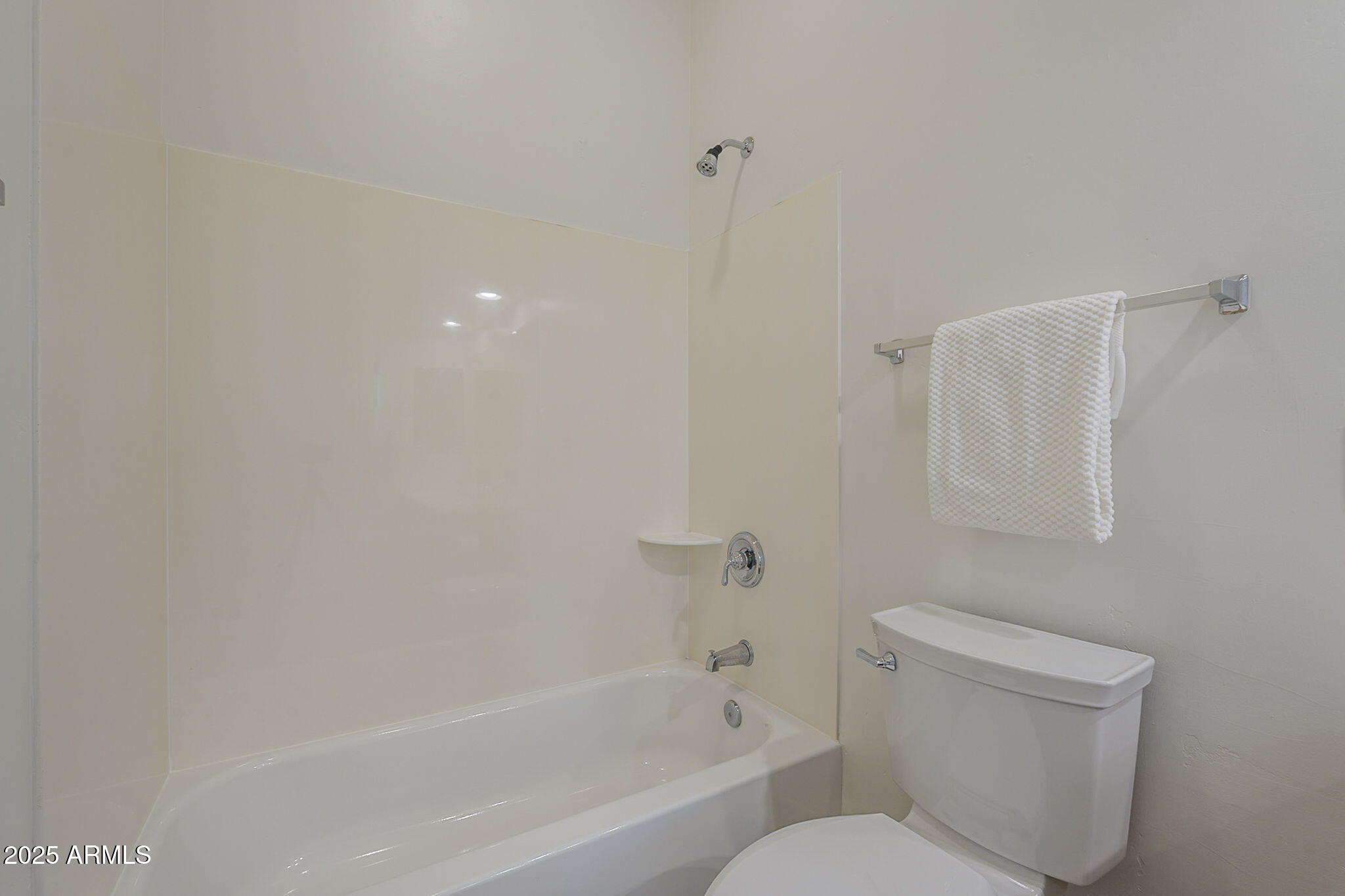 1240 N BERNARD Circle