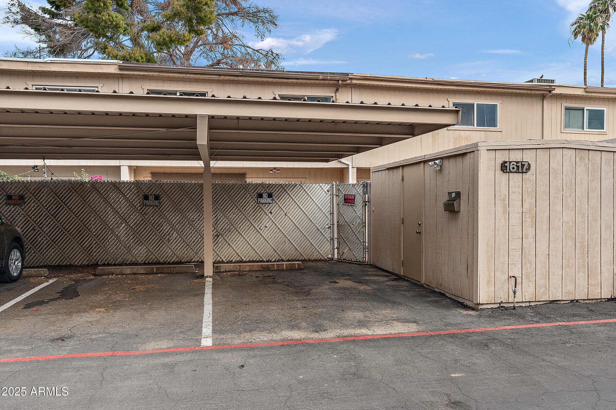 1617 E SOUTHERN Avenue