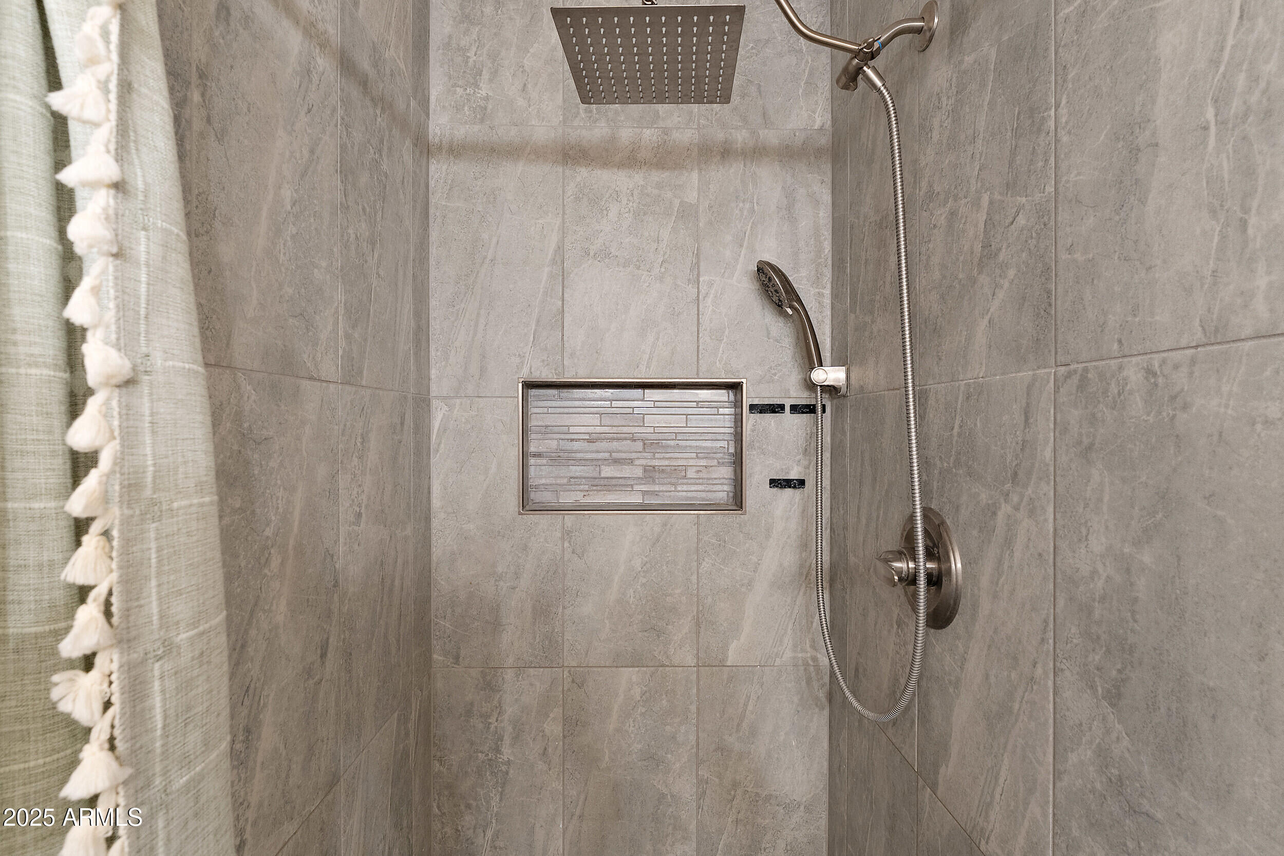 1617 E SOUTHERN Avenue