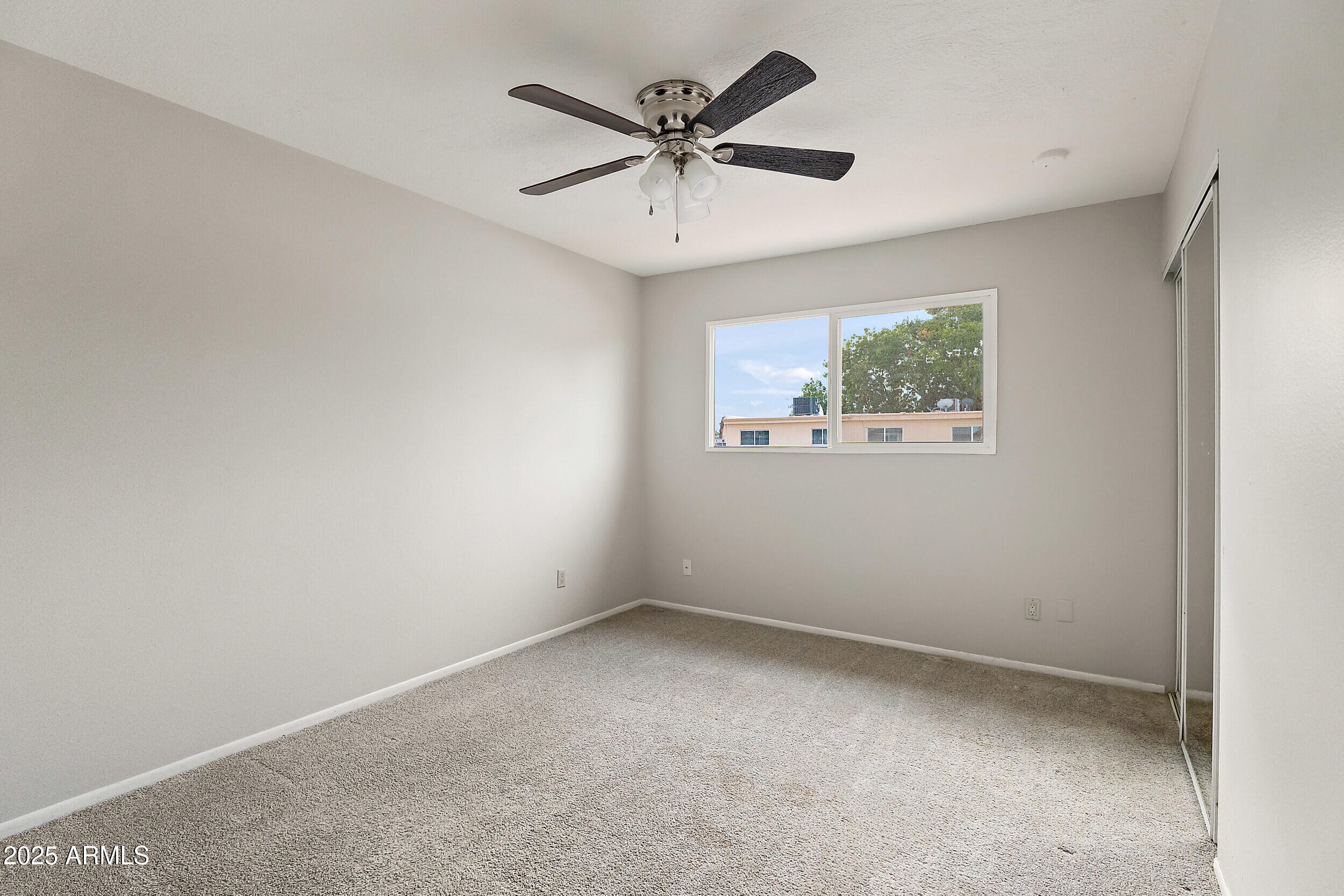 1617 E SOUTHERN Avenue