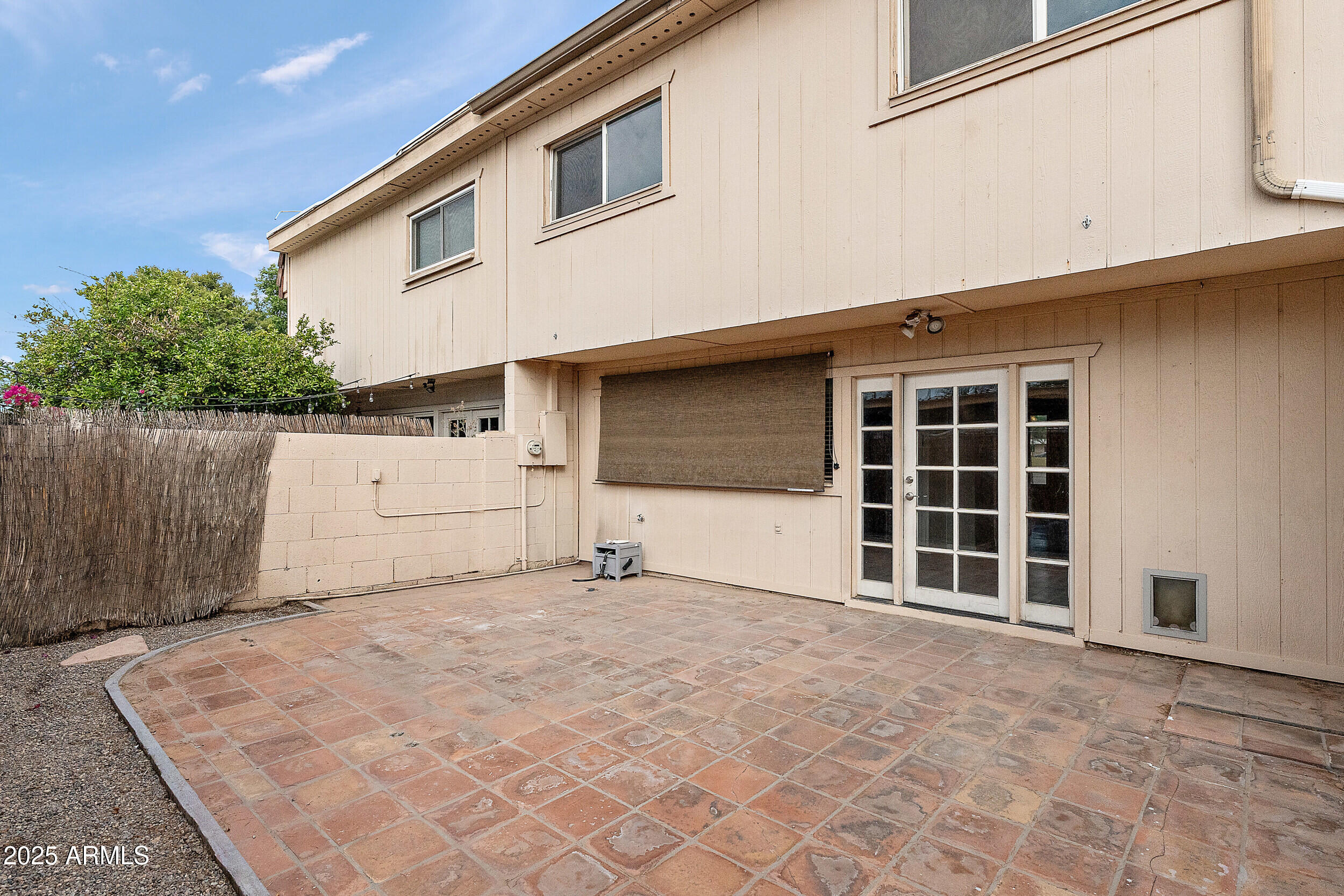 1617 E SOUTHERN Avenue