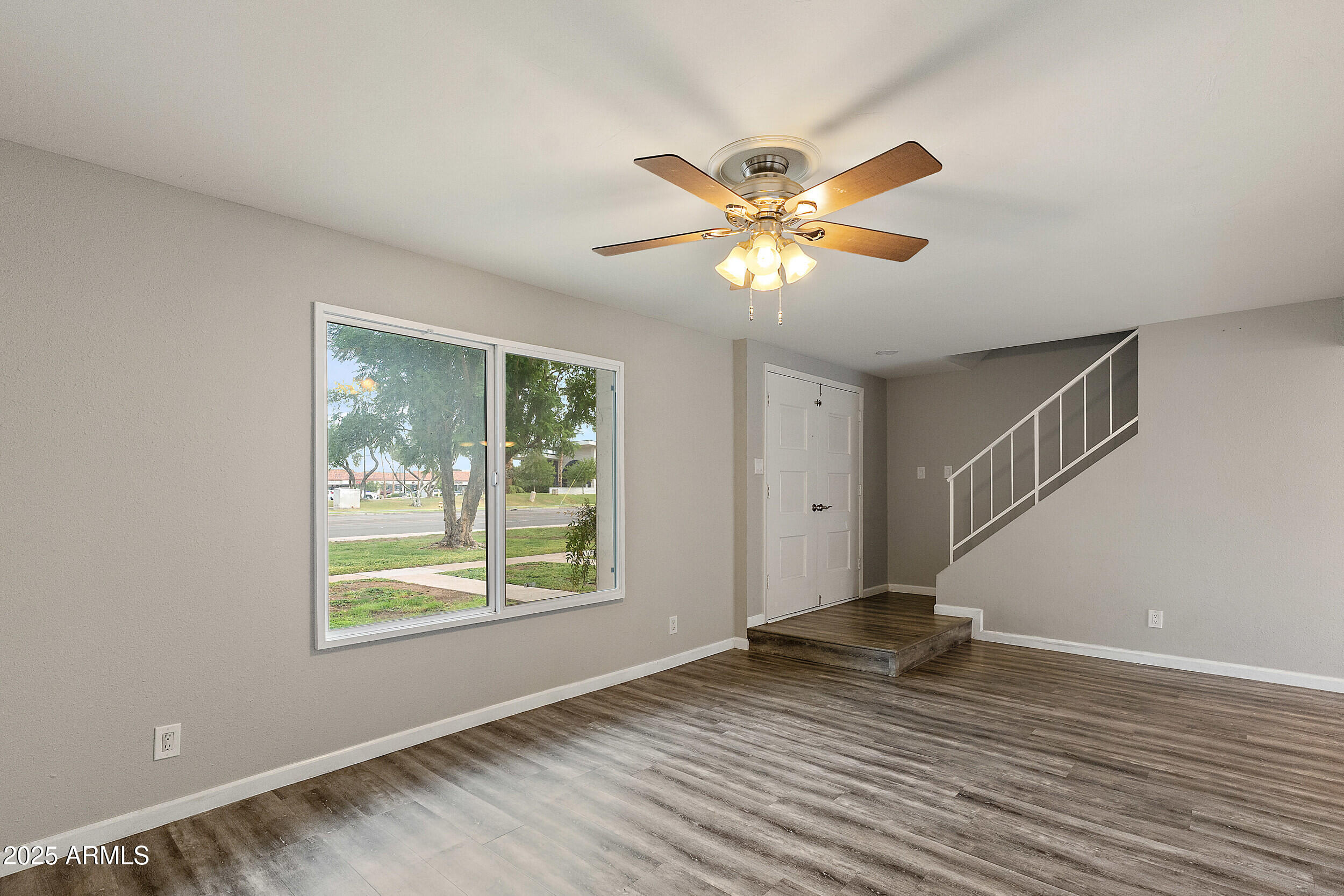 1617 E SOUTHERN Avenue