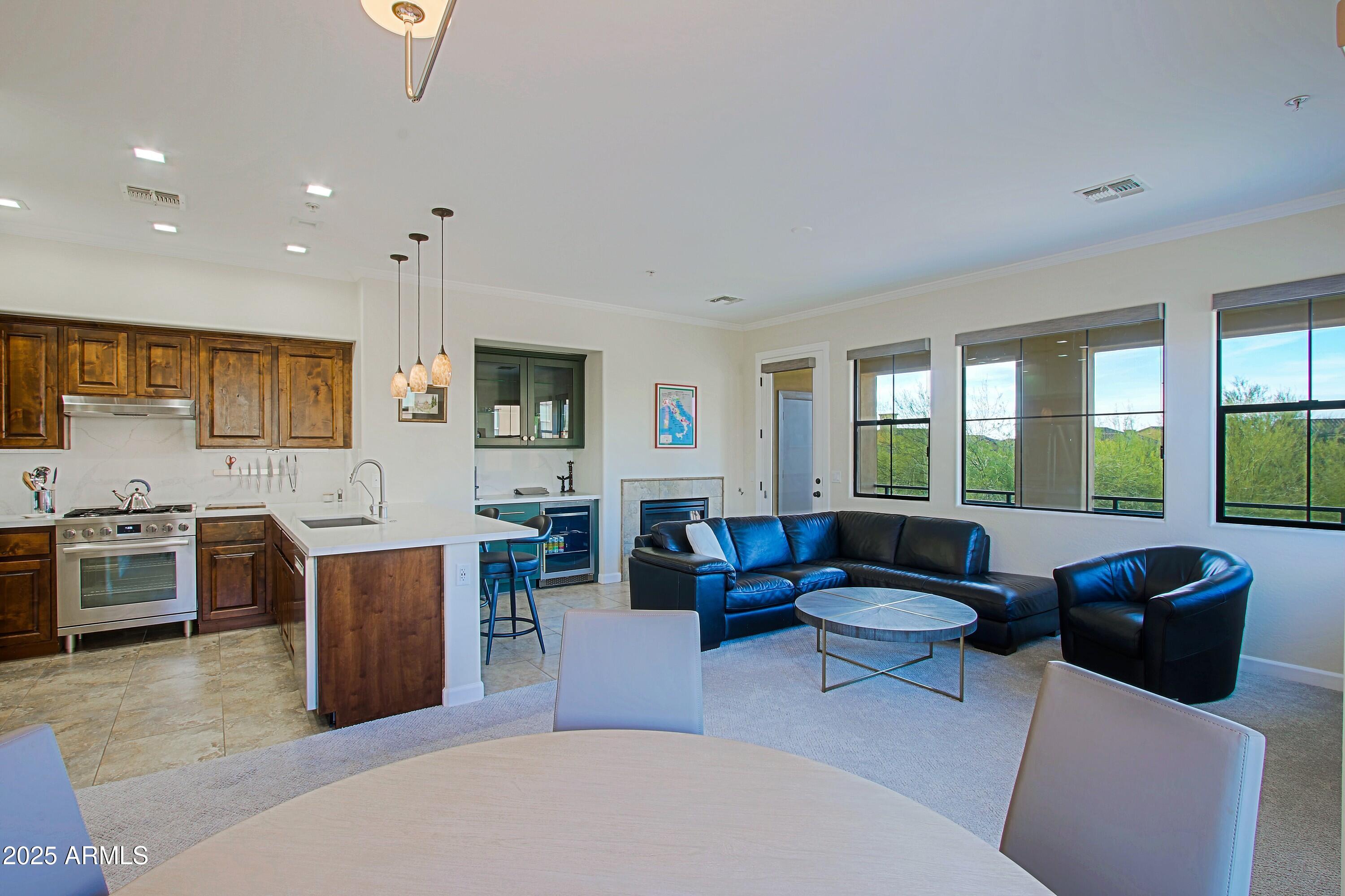 20750 N 87TH Street, 2115