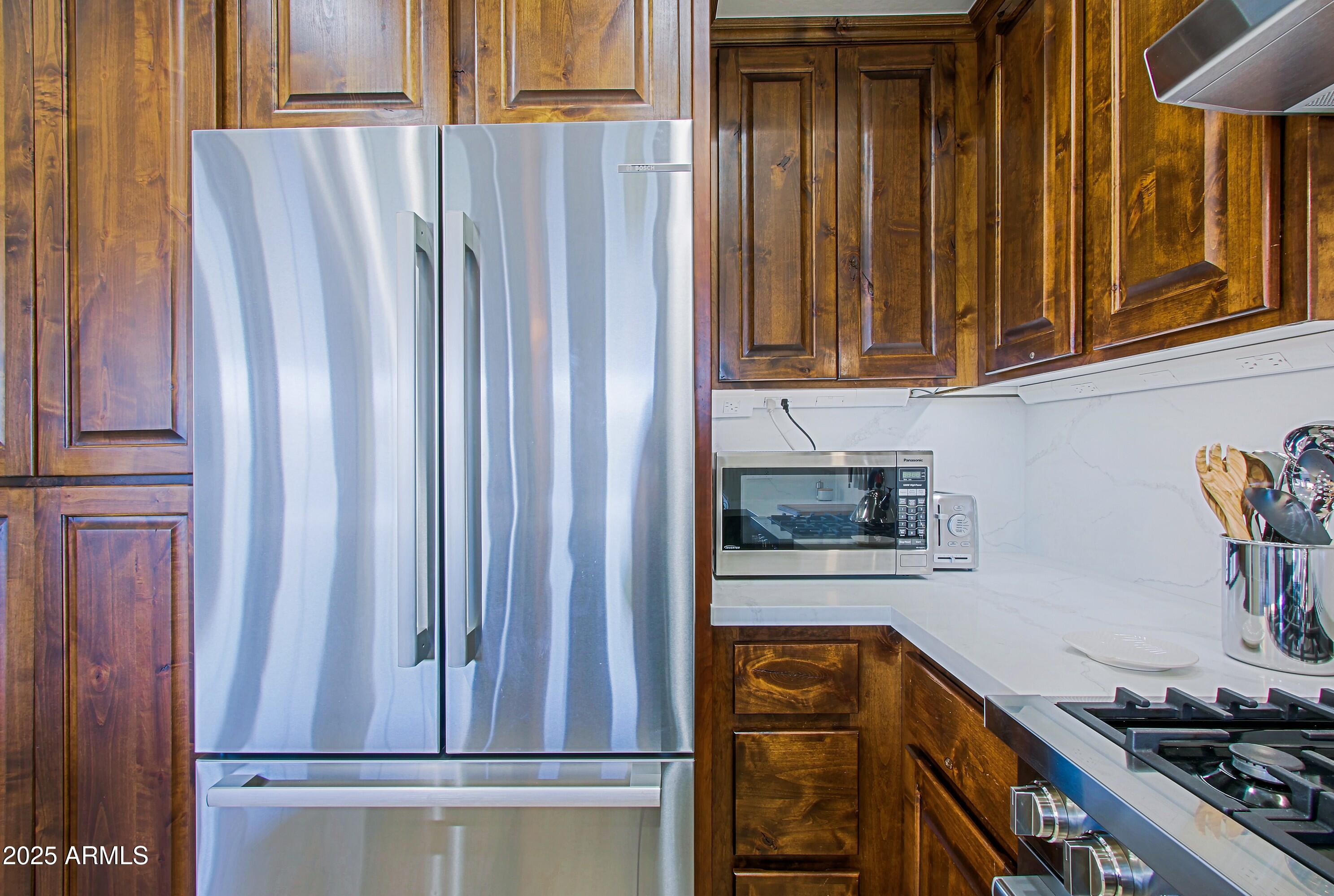 20750 N 87TH Street, 2115