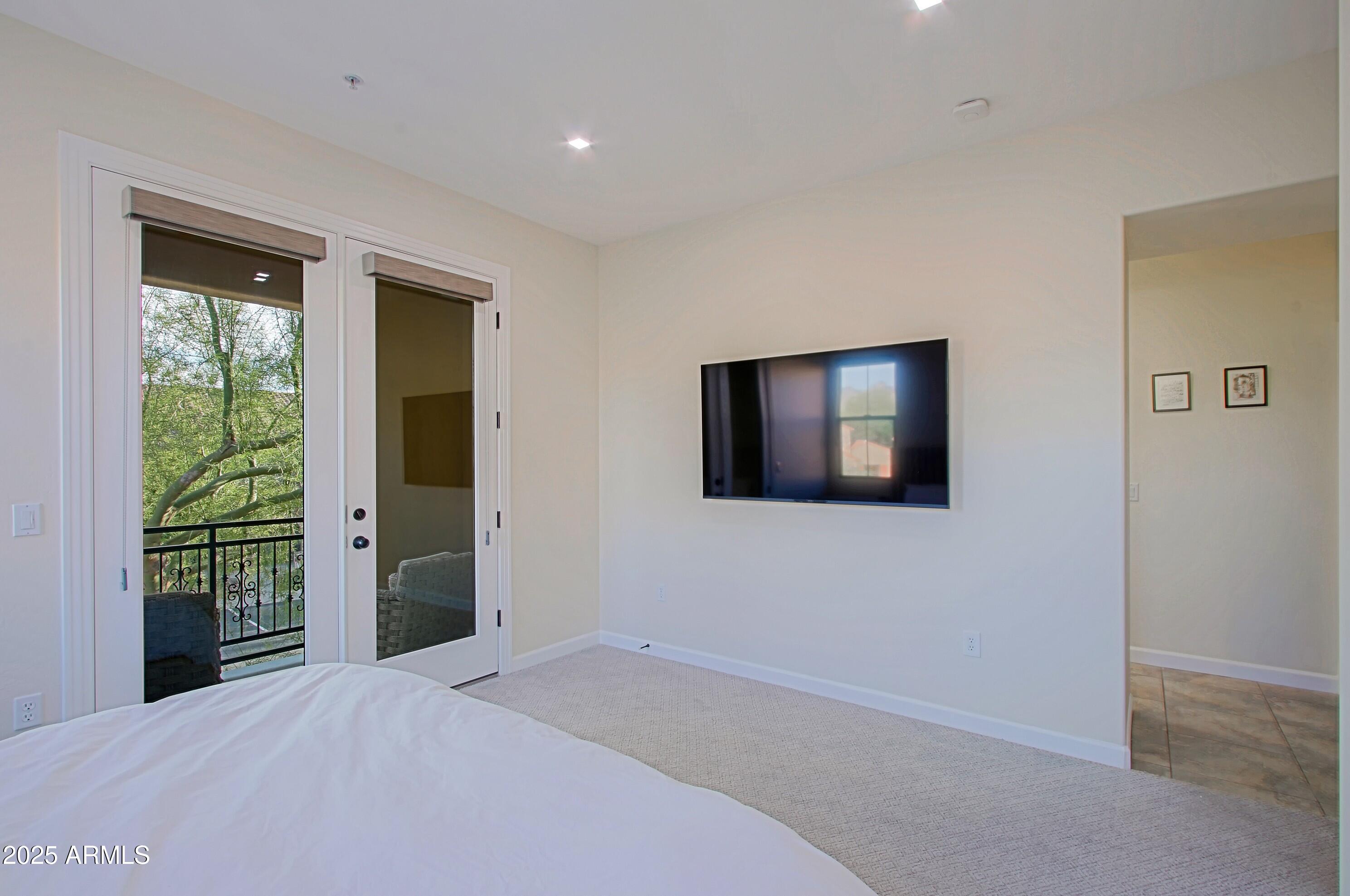 20750 N 87TH Street, 2115