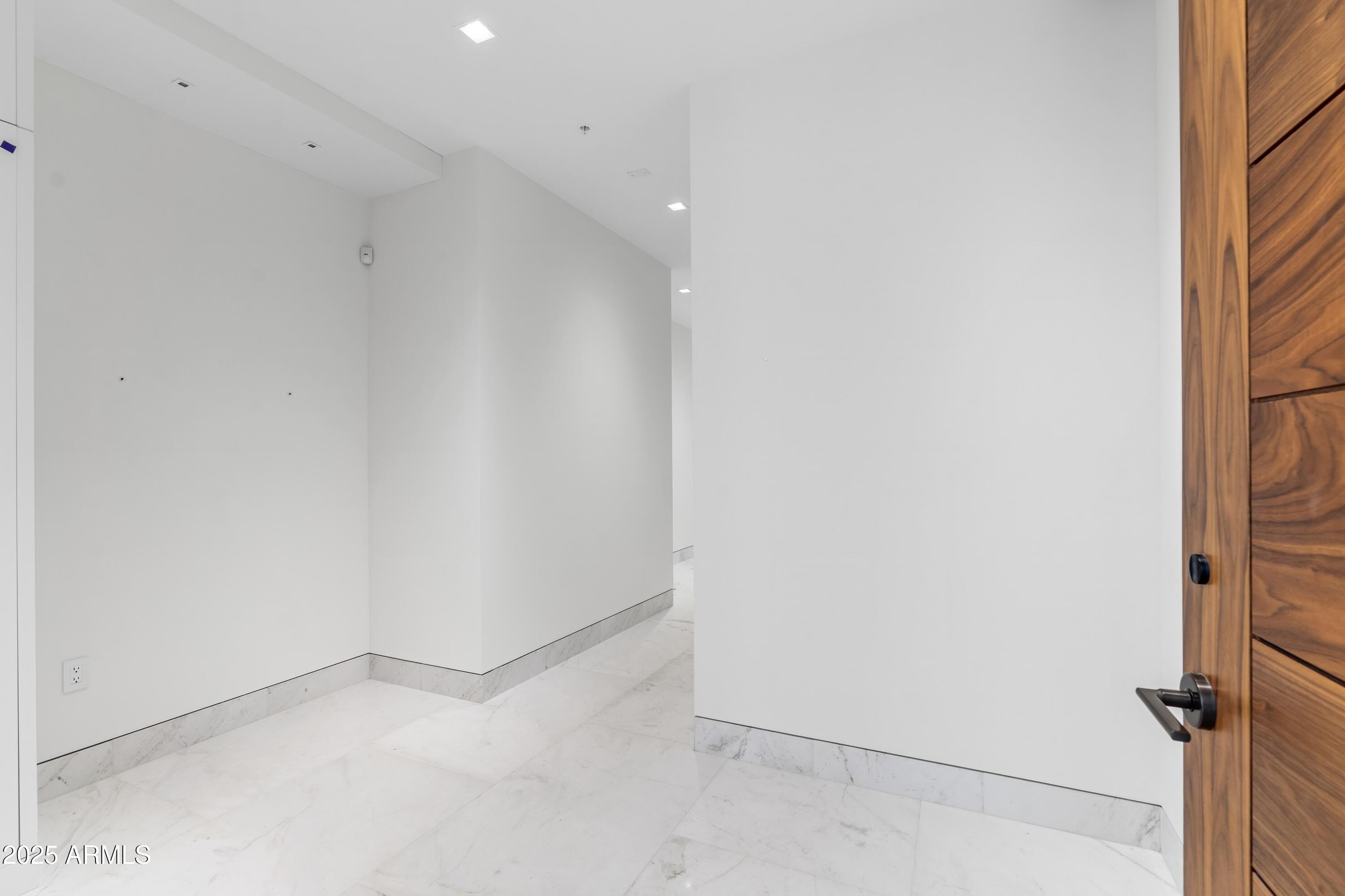 6587 N PALMERAIE Boulevard, 2041