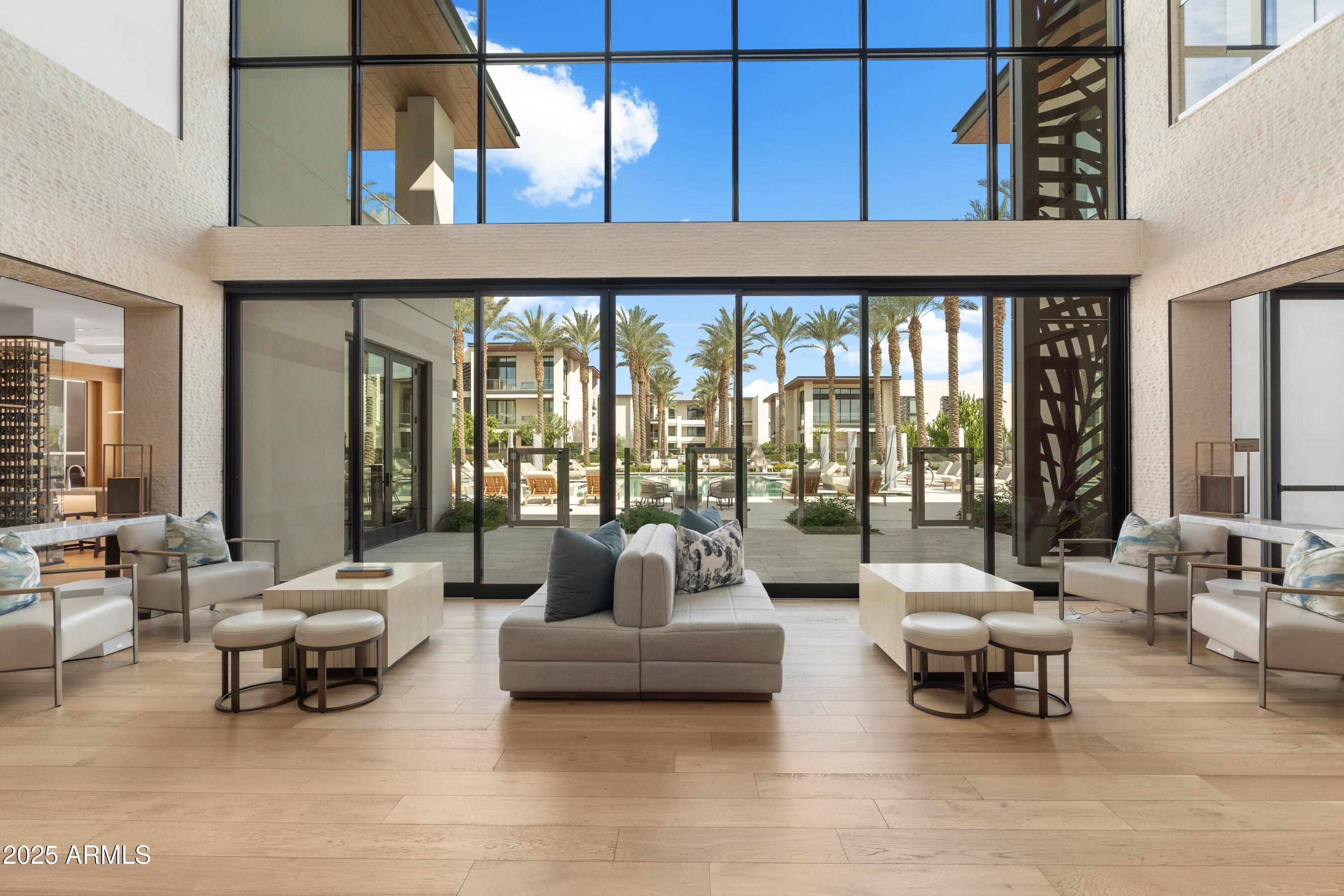 6587 N PALMERAIE Boulevard, 2041