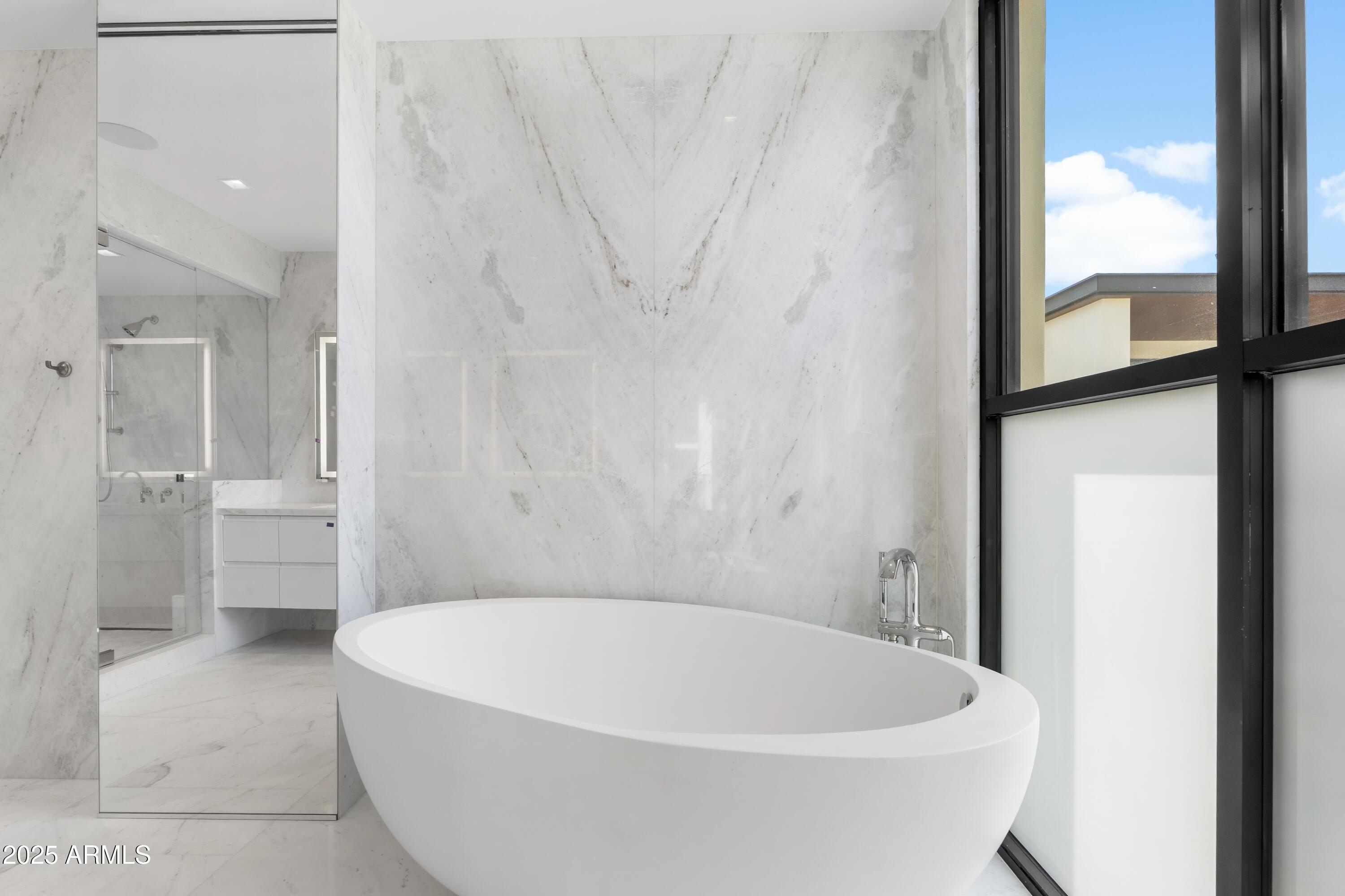 6587 N PALMERAIE Boulevard, 2041