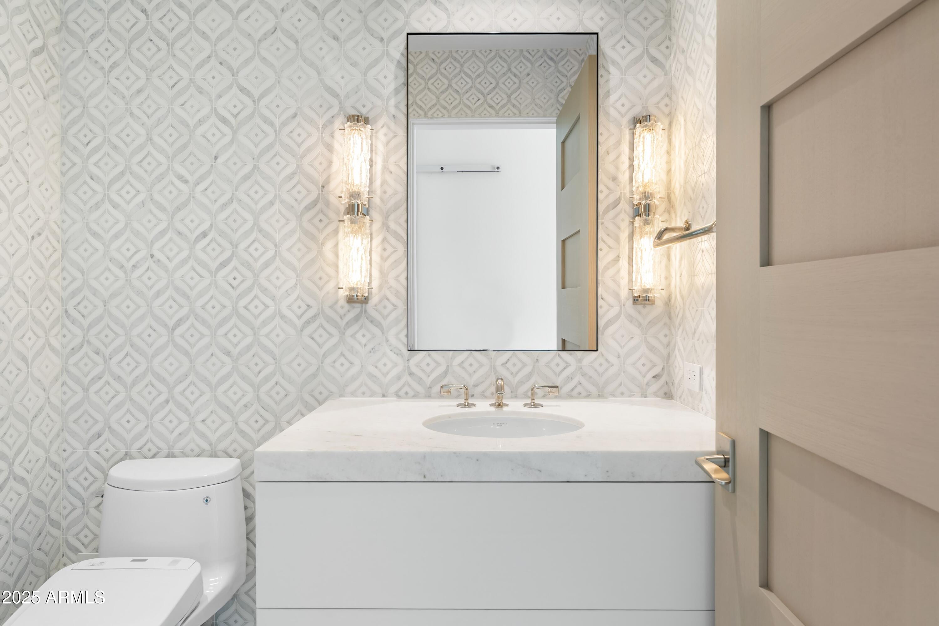 6587 N PALMERAIE Boulevard, 2041