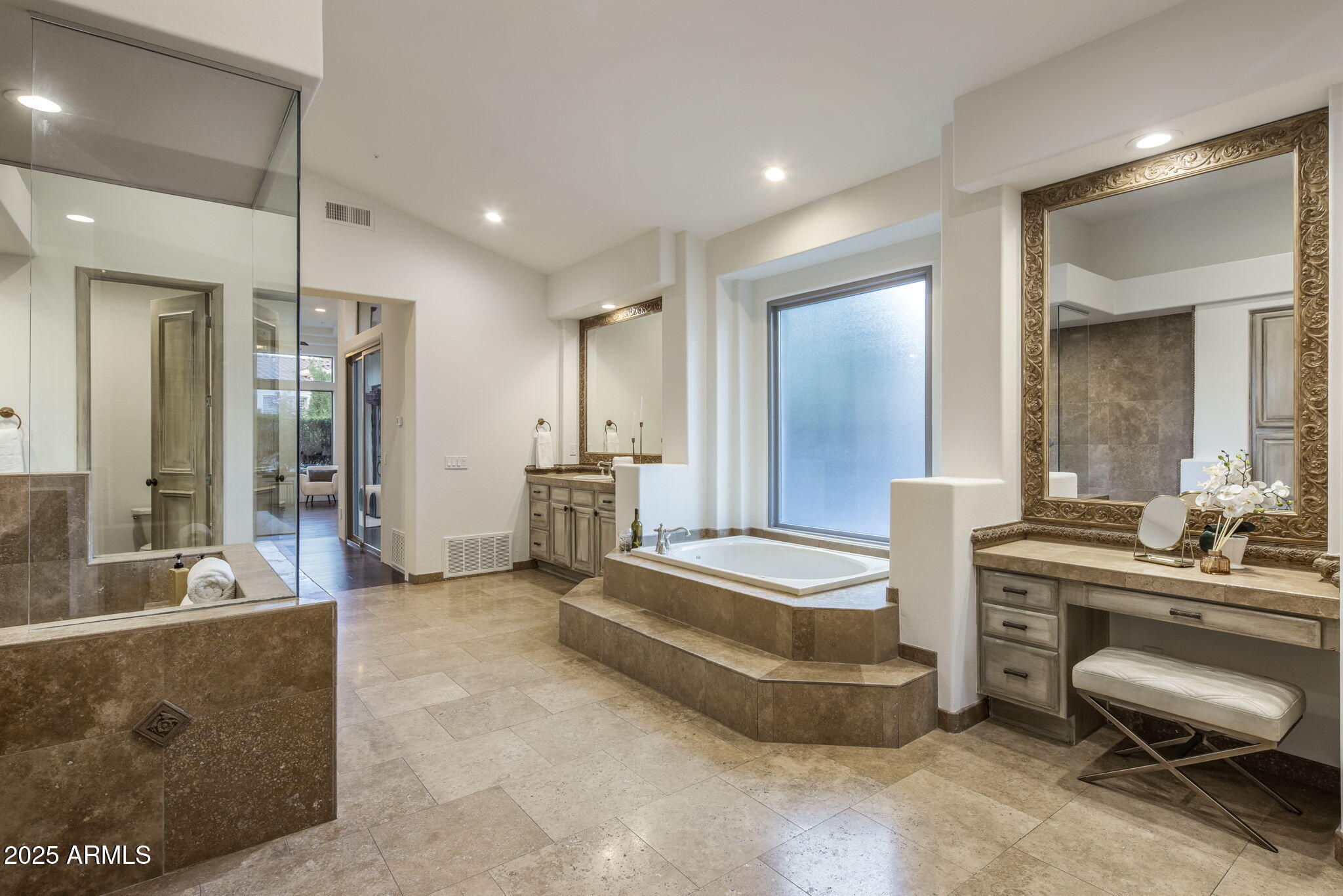 7846 E CANDELARIA Drive