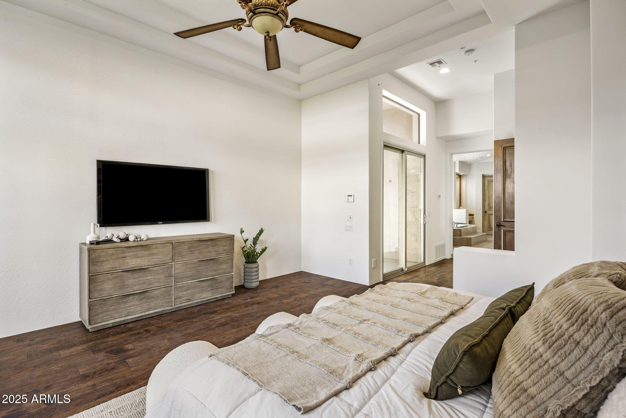 7846 E CANDELARIA Drive